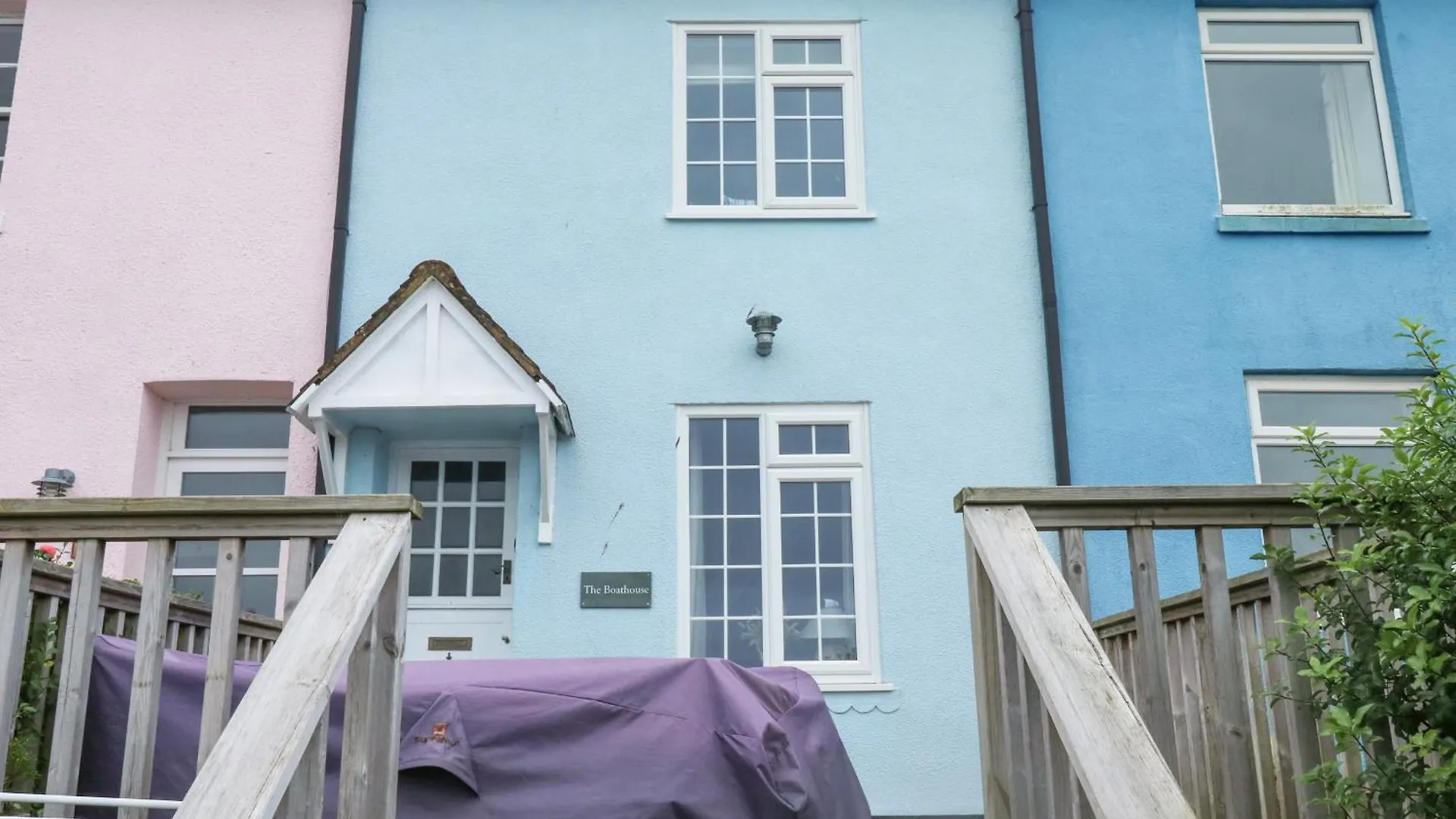 6 Hillside Terrace *