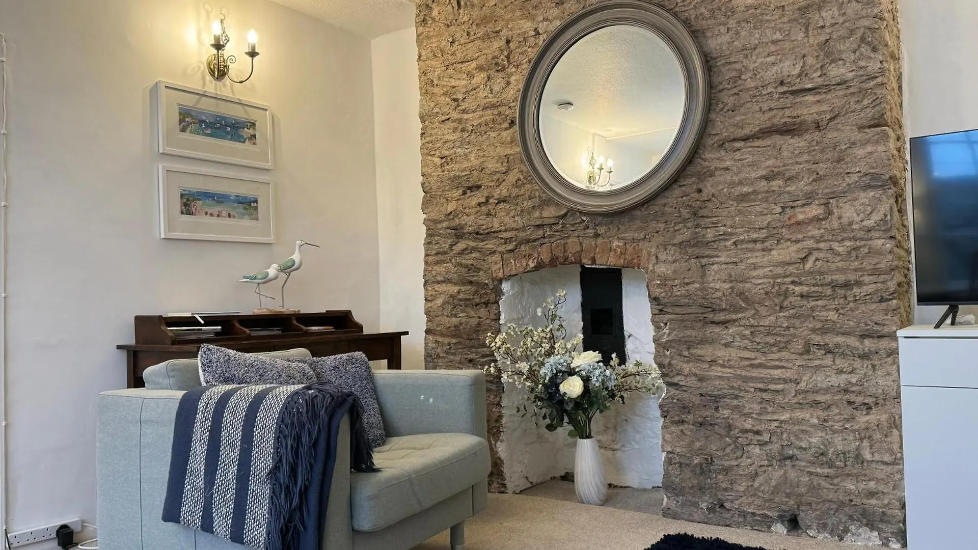 Apartment Seaside Haven: Stylish 2-bedroom Family Retreat *