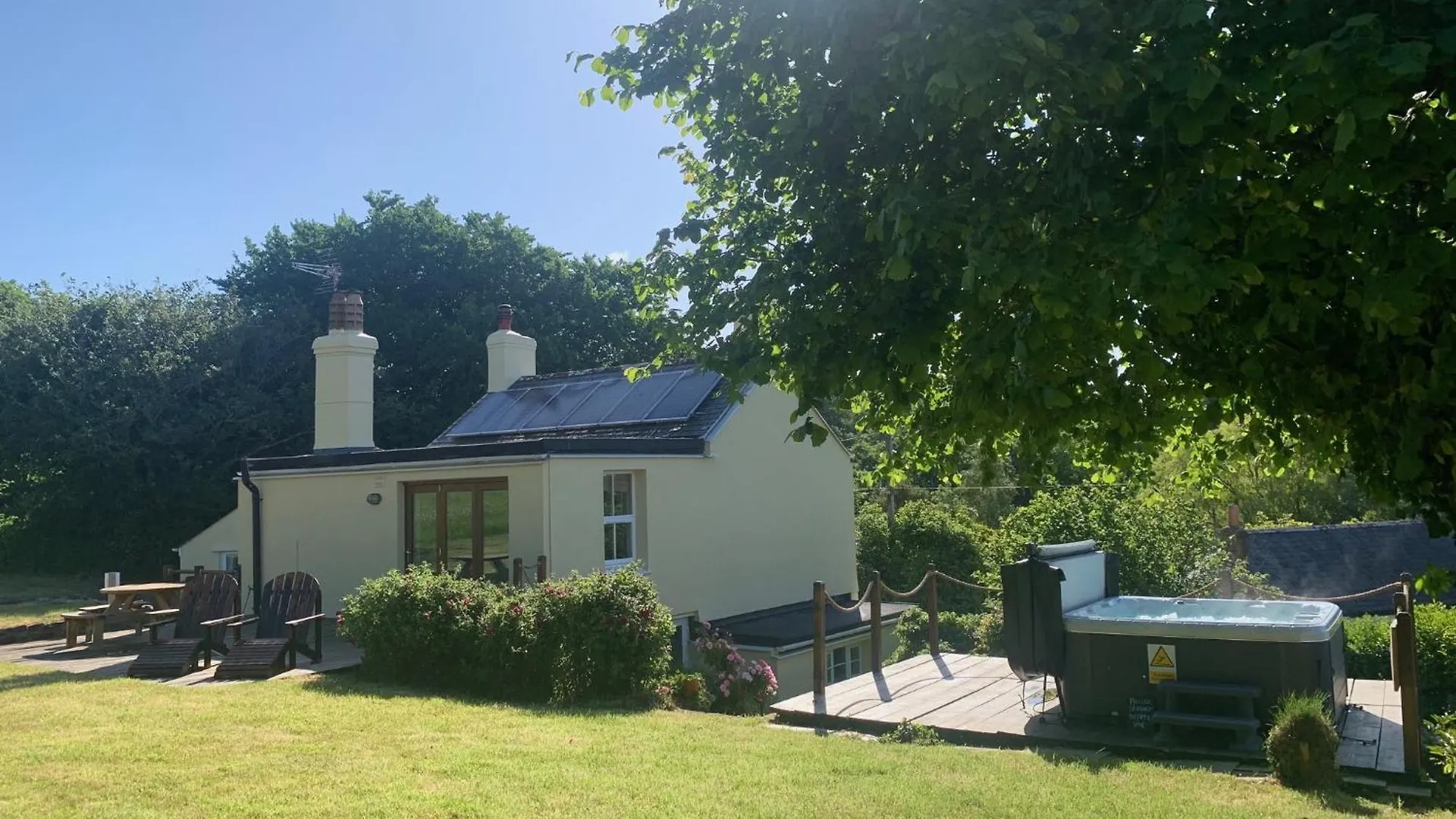 Holiday home Clotted Cream Cottage: Countryside Calm: Close To Beach: Dartmouth: Devon Dartmouth