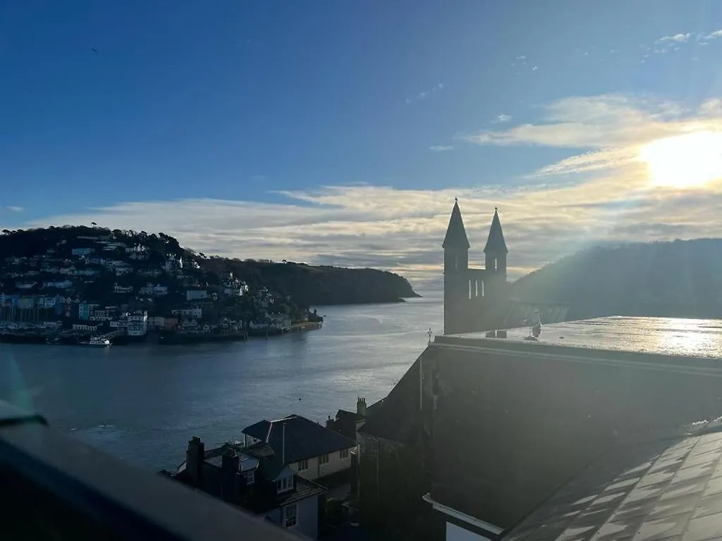 Kittiwake - Outstanding River Views Holiday home Dartmouth
