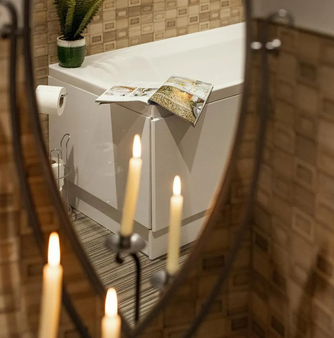 1 Castle Mews Apartment *