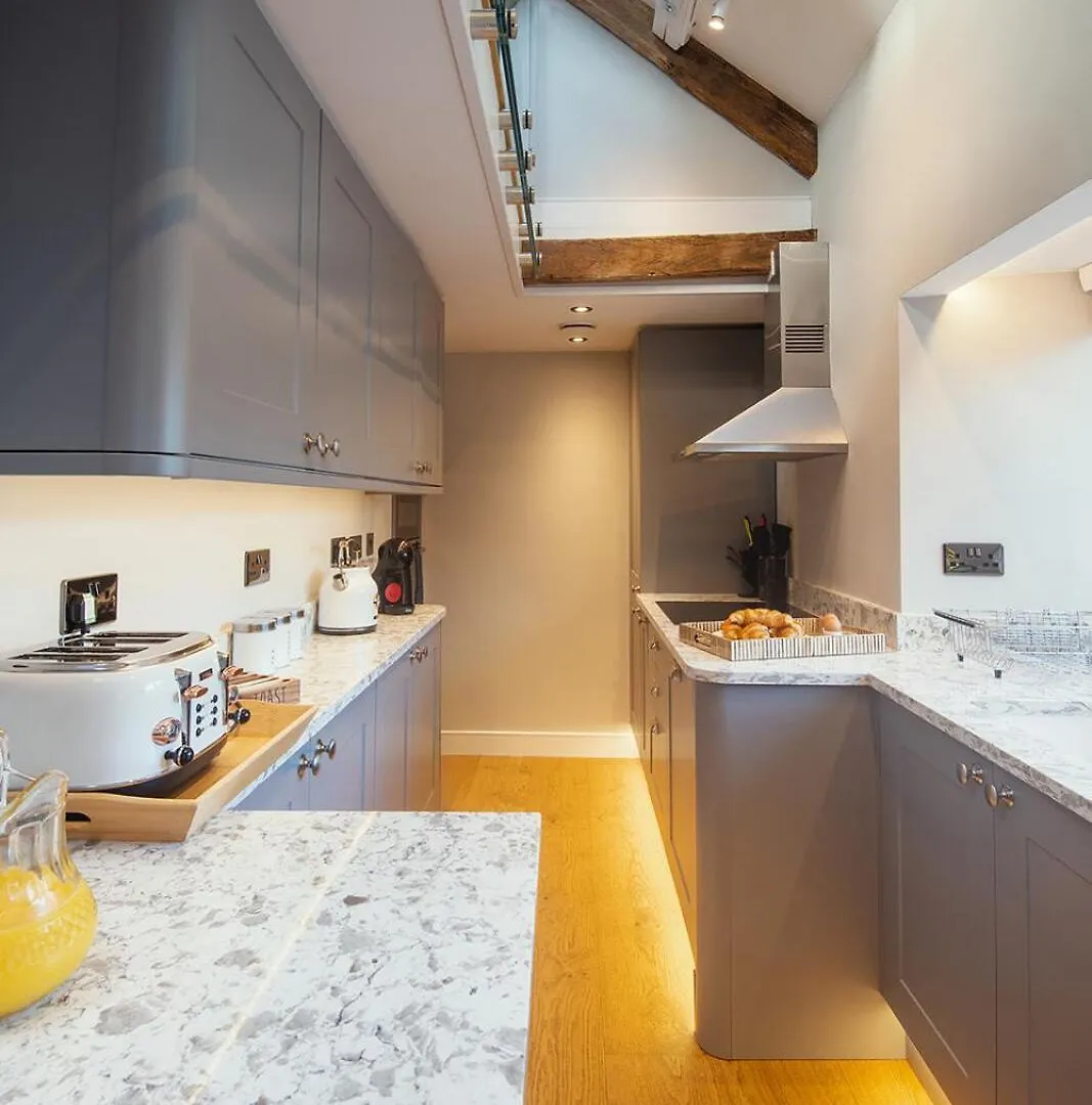 Apartment 1 Castle Mews