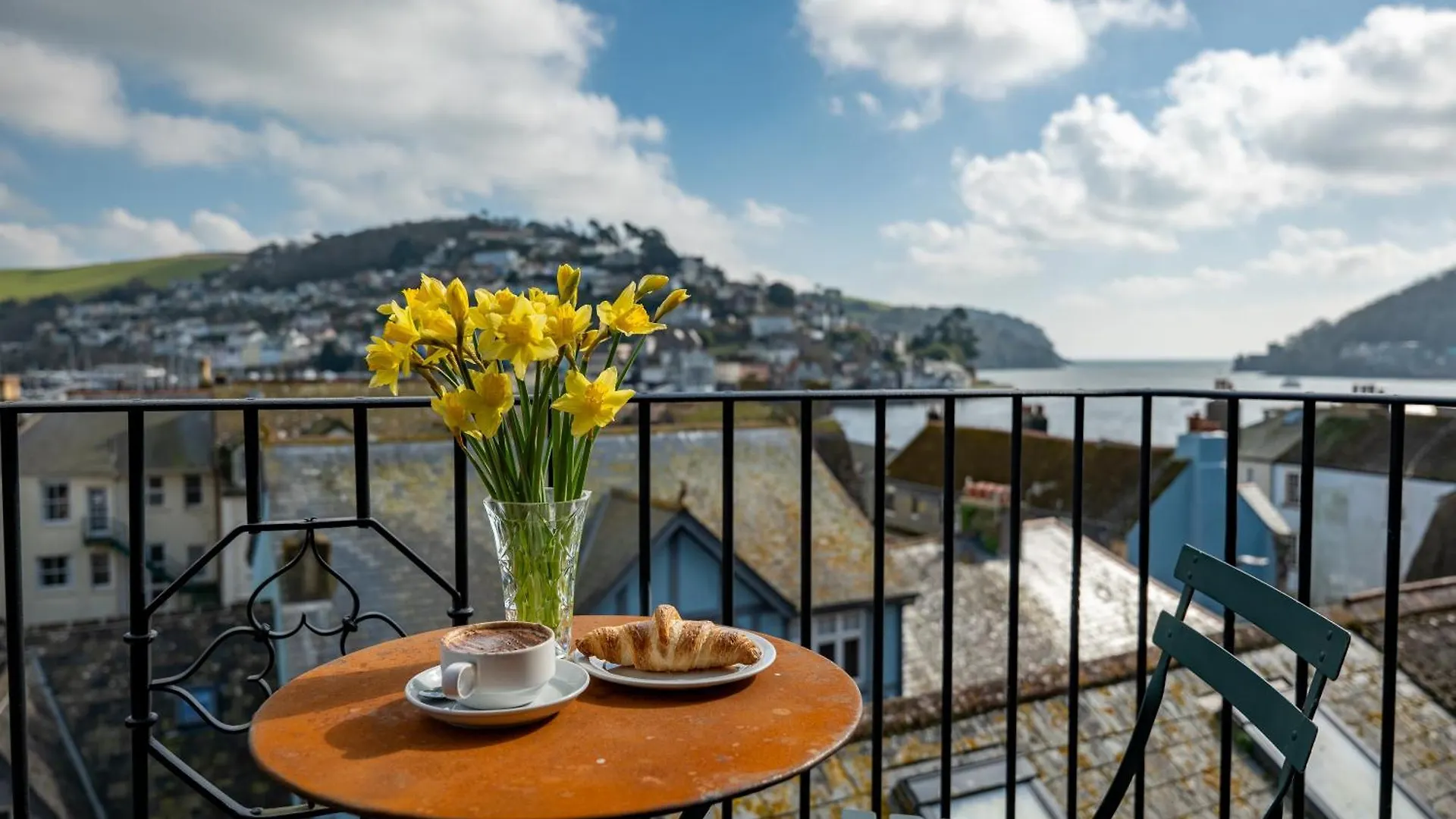 River View Apartment With Parking & Balcony Apartment Dartmouth