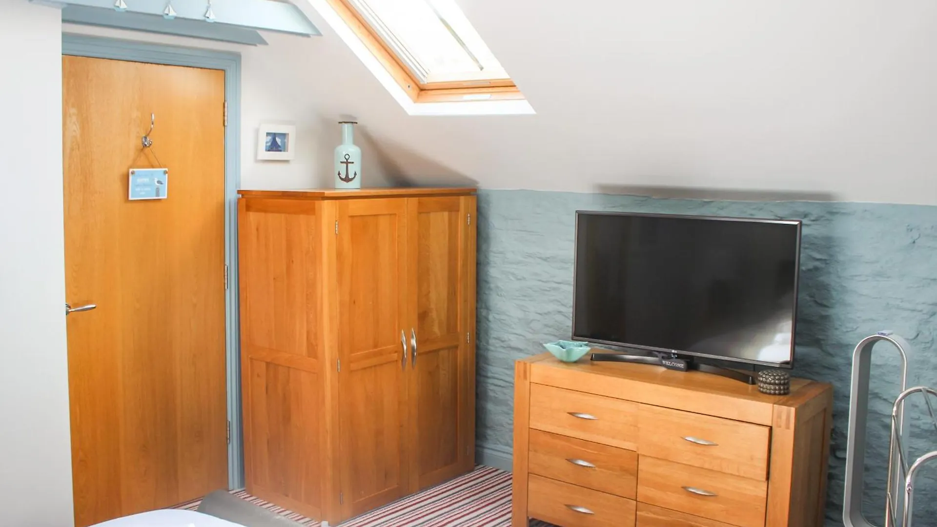 6 The Sail Loft Apartment *