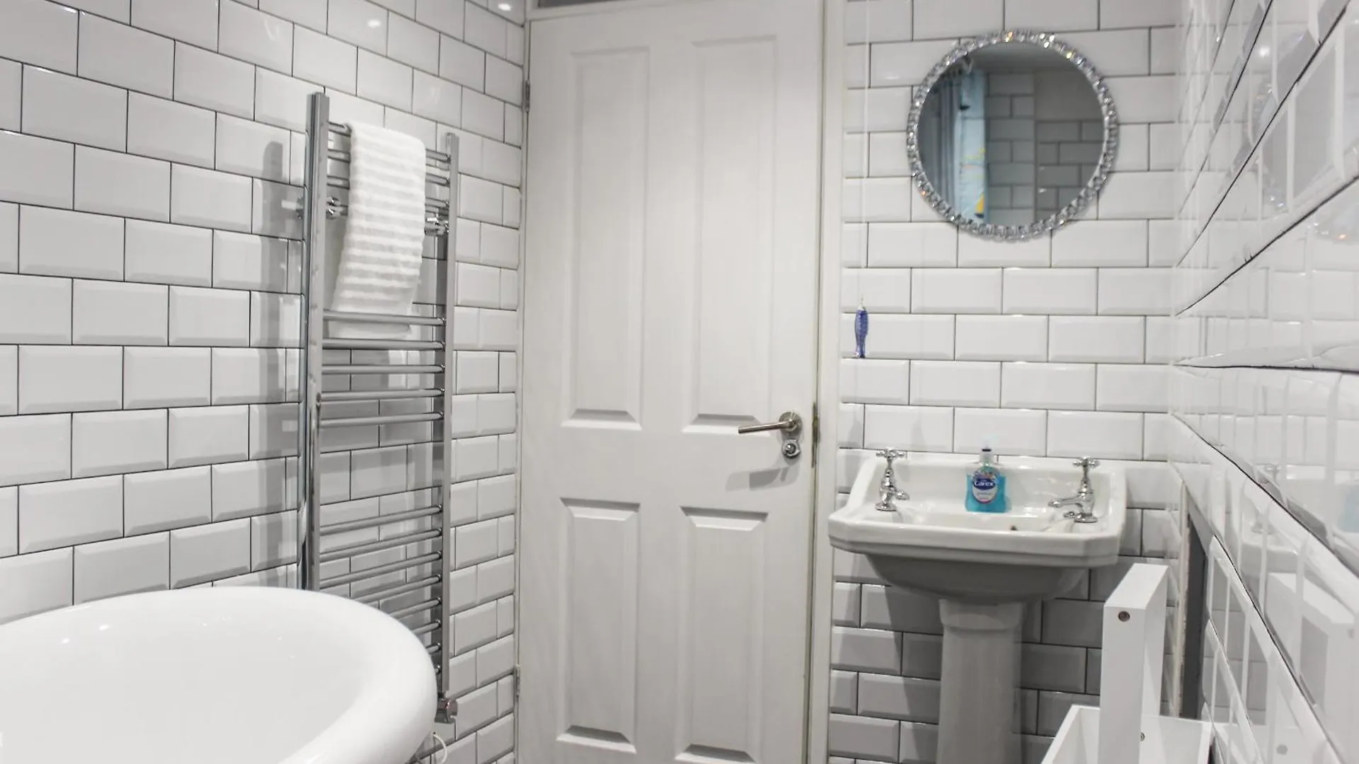 34a Clarence Street *