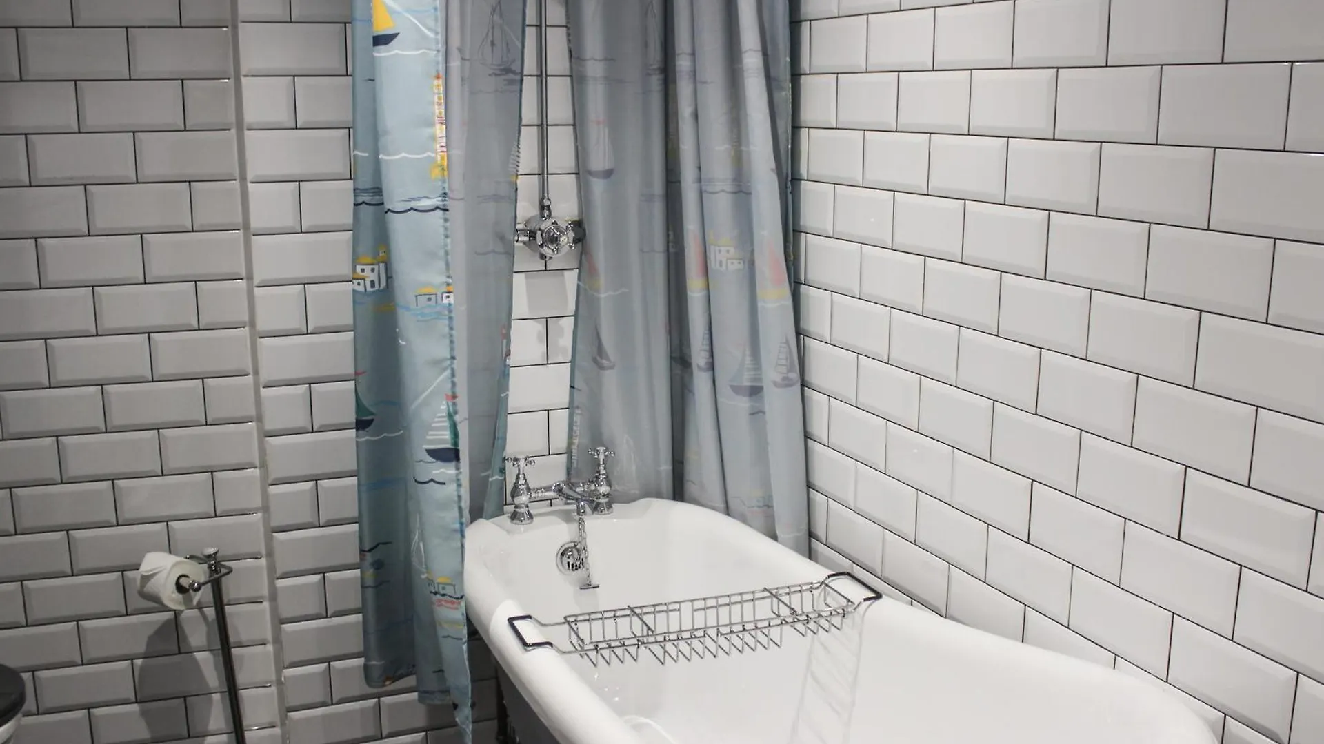 34a Clarence Street Apartment *