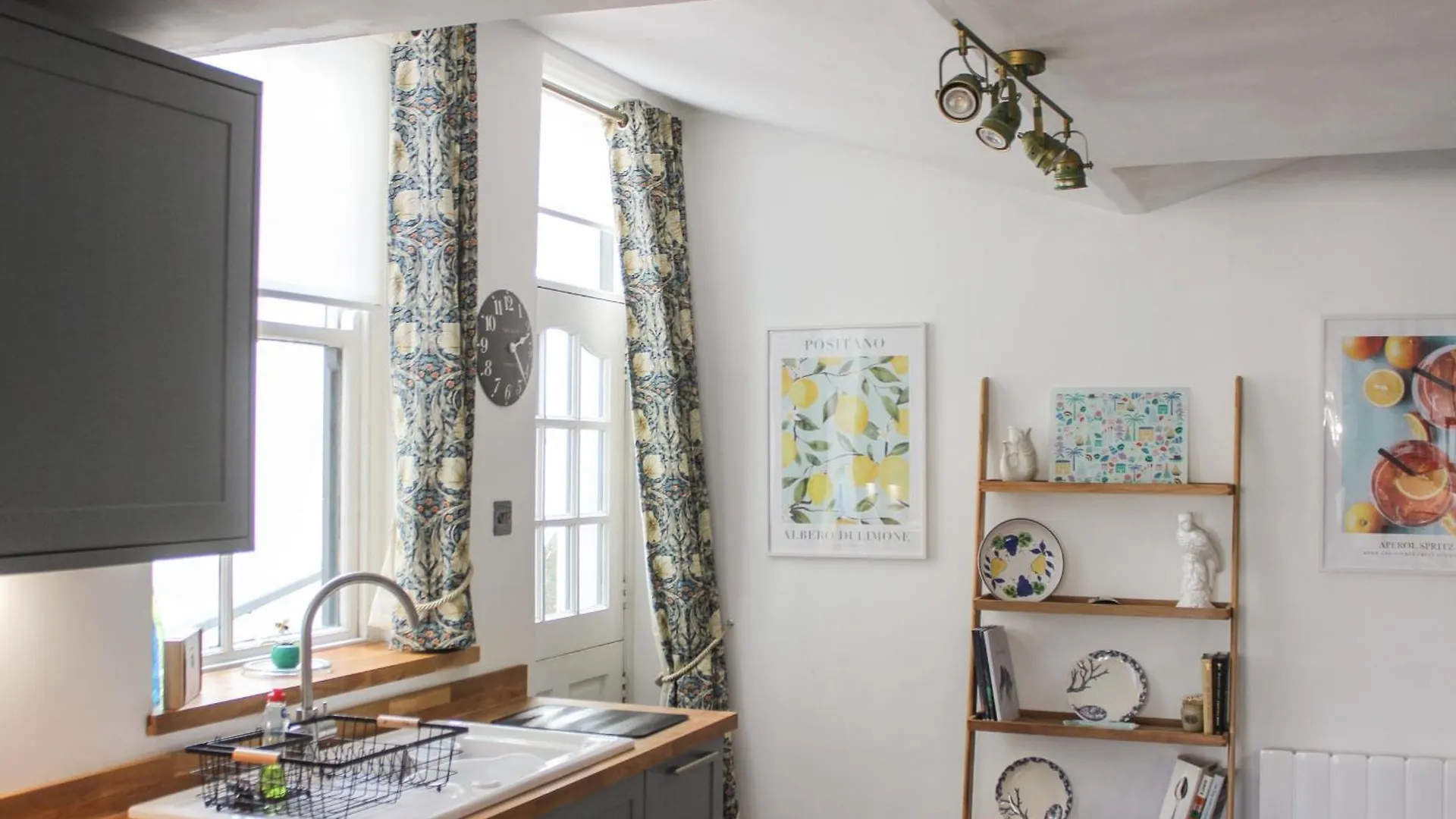 34a Clarence Street Dartmouth