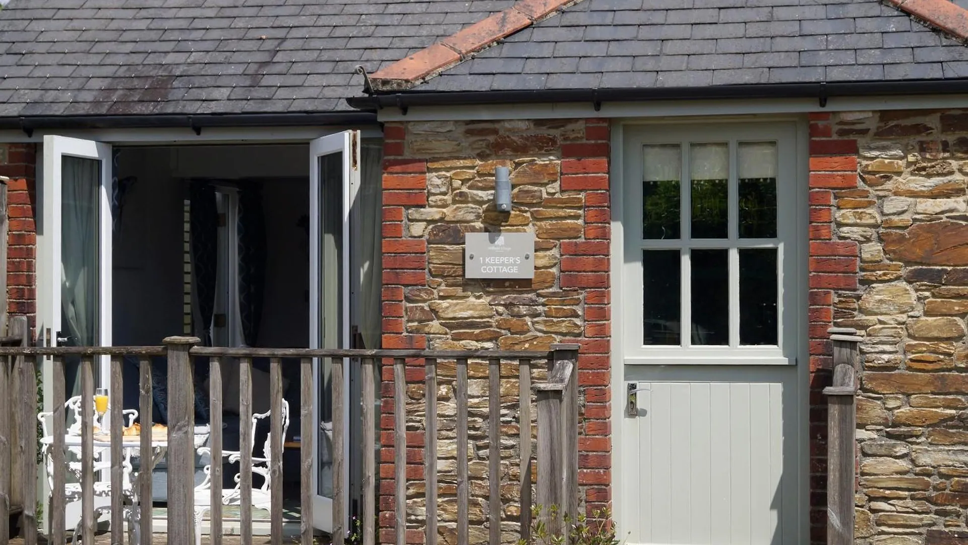 1 Keepers Cottage, Hillfield Village * Dartmouth