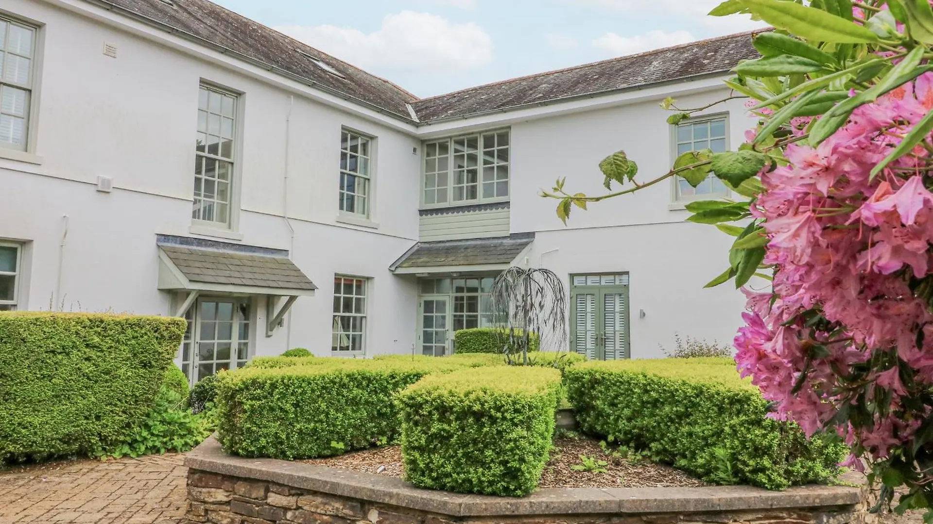 4 The Manor House Hillfield Village Apartment Dartmouth
