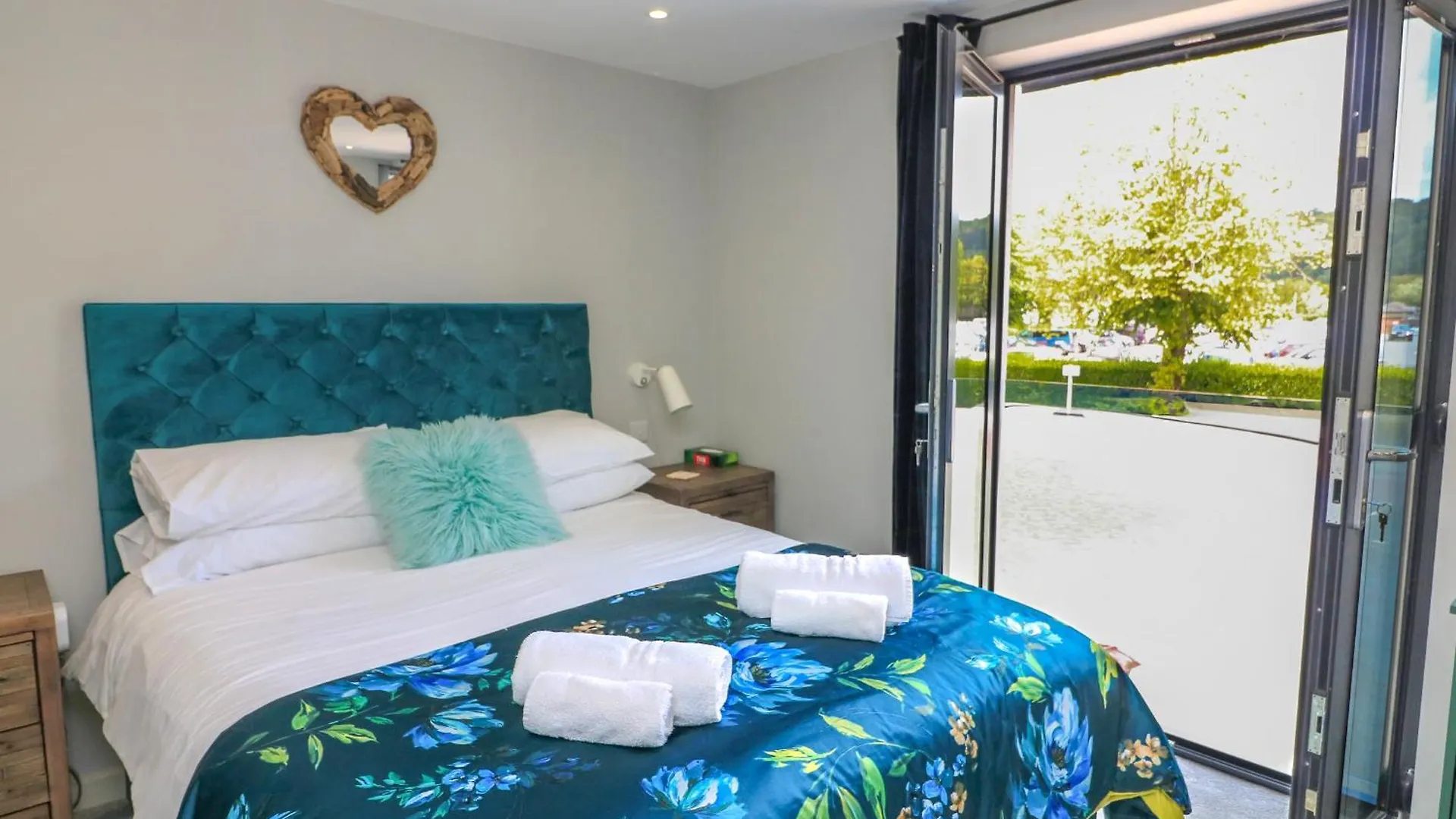 Apartment 2 De Courcey House