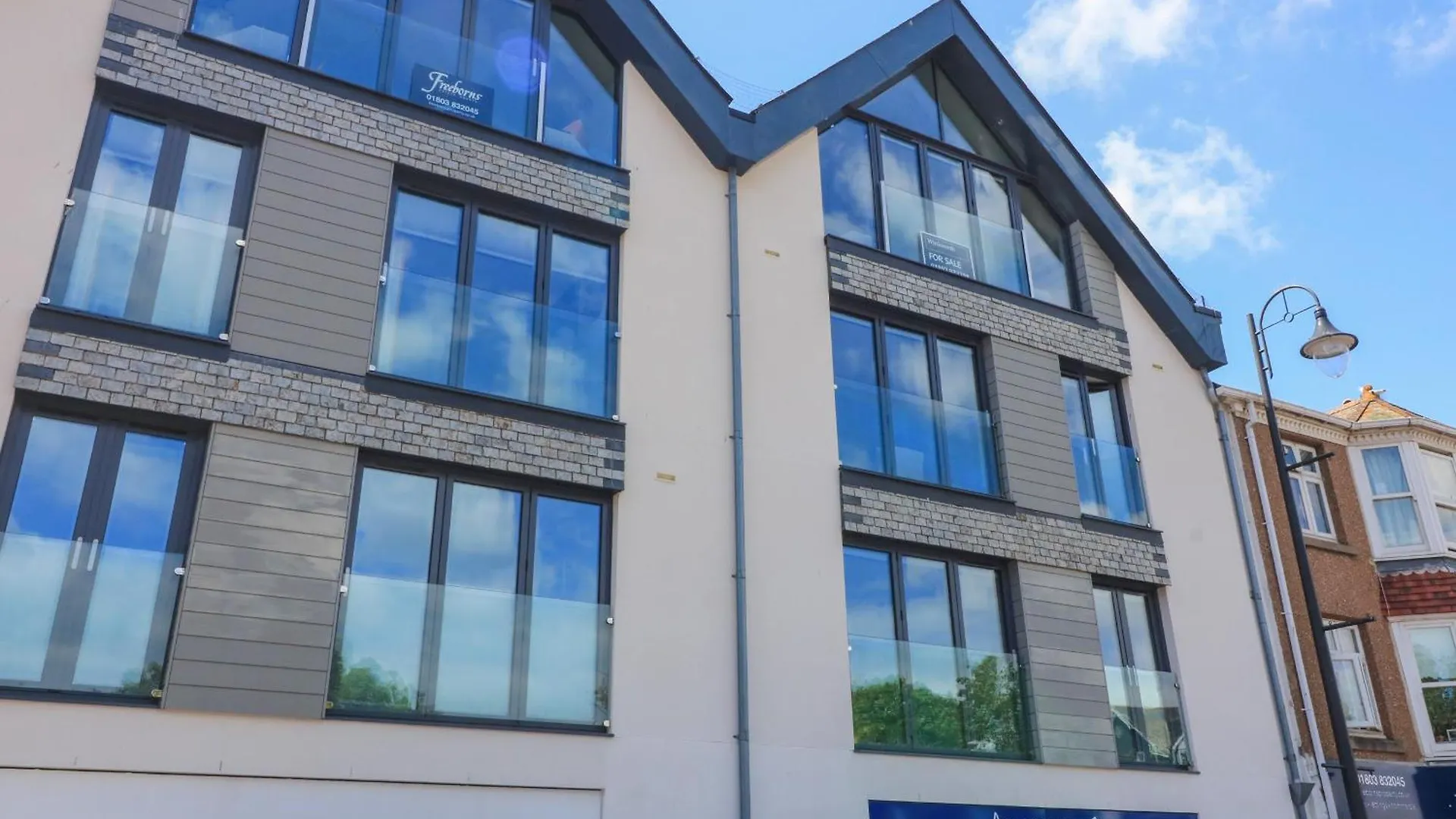 2 De Courcey House Apartment Dartmouth