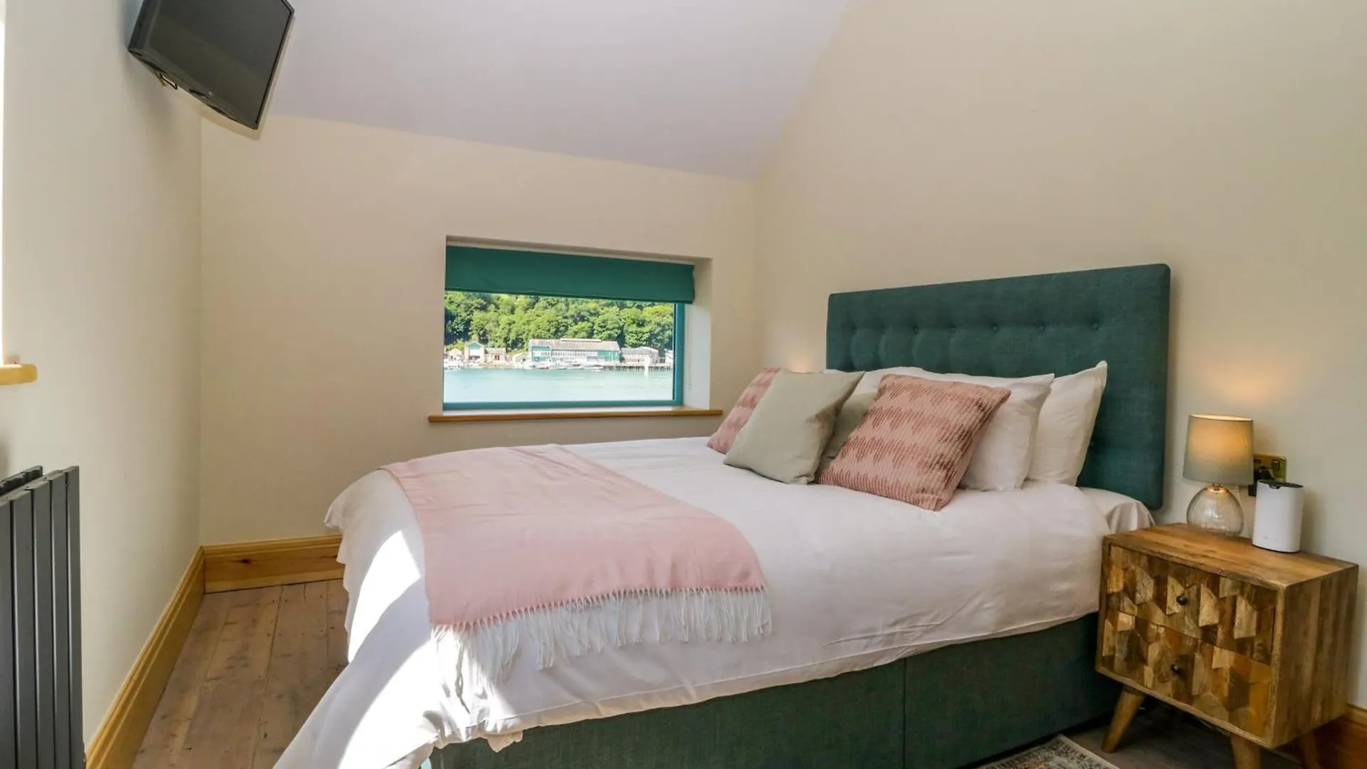 Britannia Crossings Holiday home