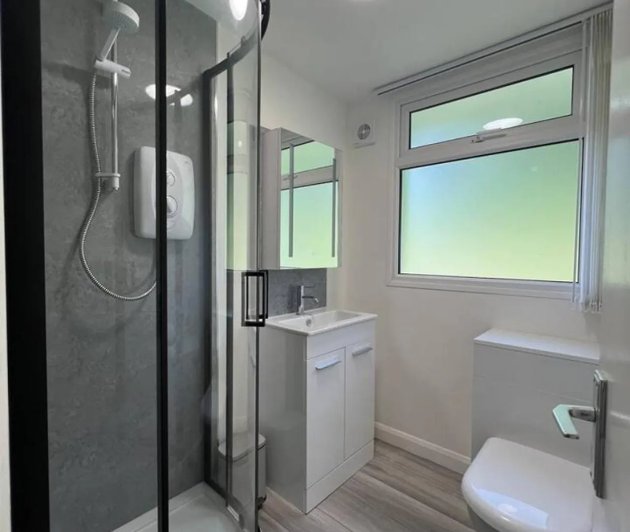 Spacious 2-bedroom With Amazing Sundeck * Dartmouth