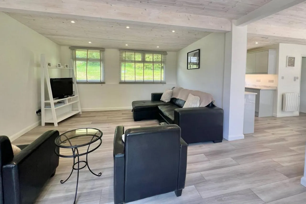 Apartment Spacious 2-bedroom With Amazing Sundeck *