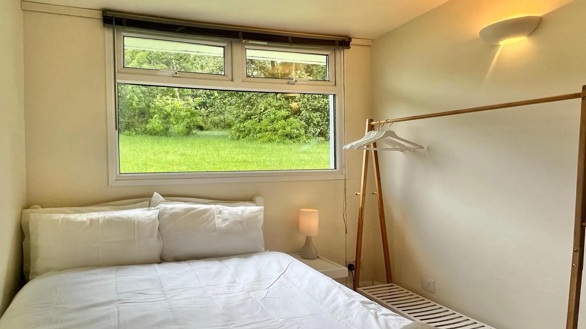 One Bedroom With Sun Deck *