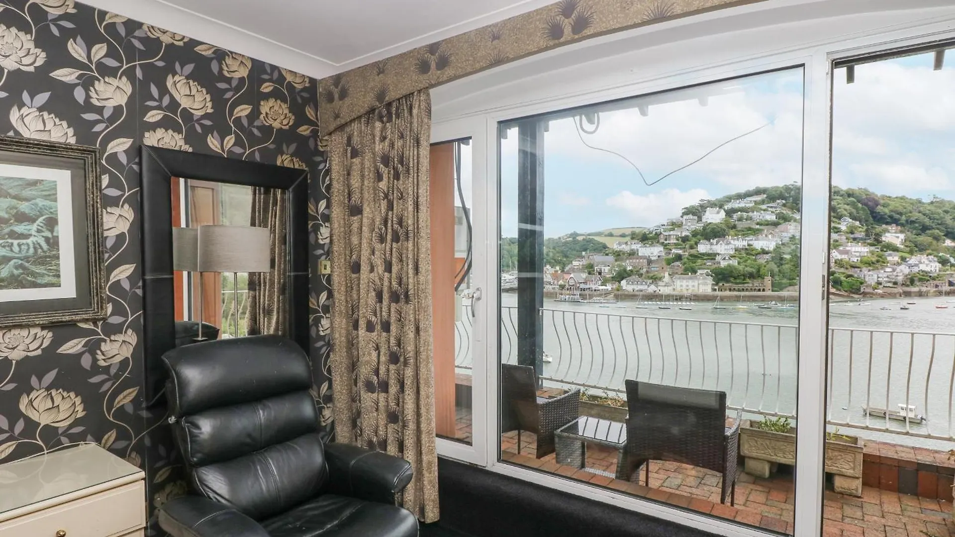 Bight Boathouse Holiday home Dartmouth