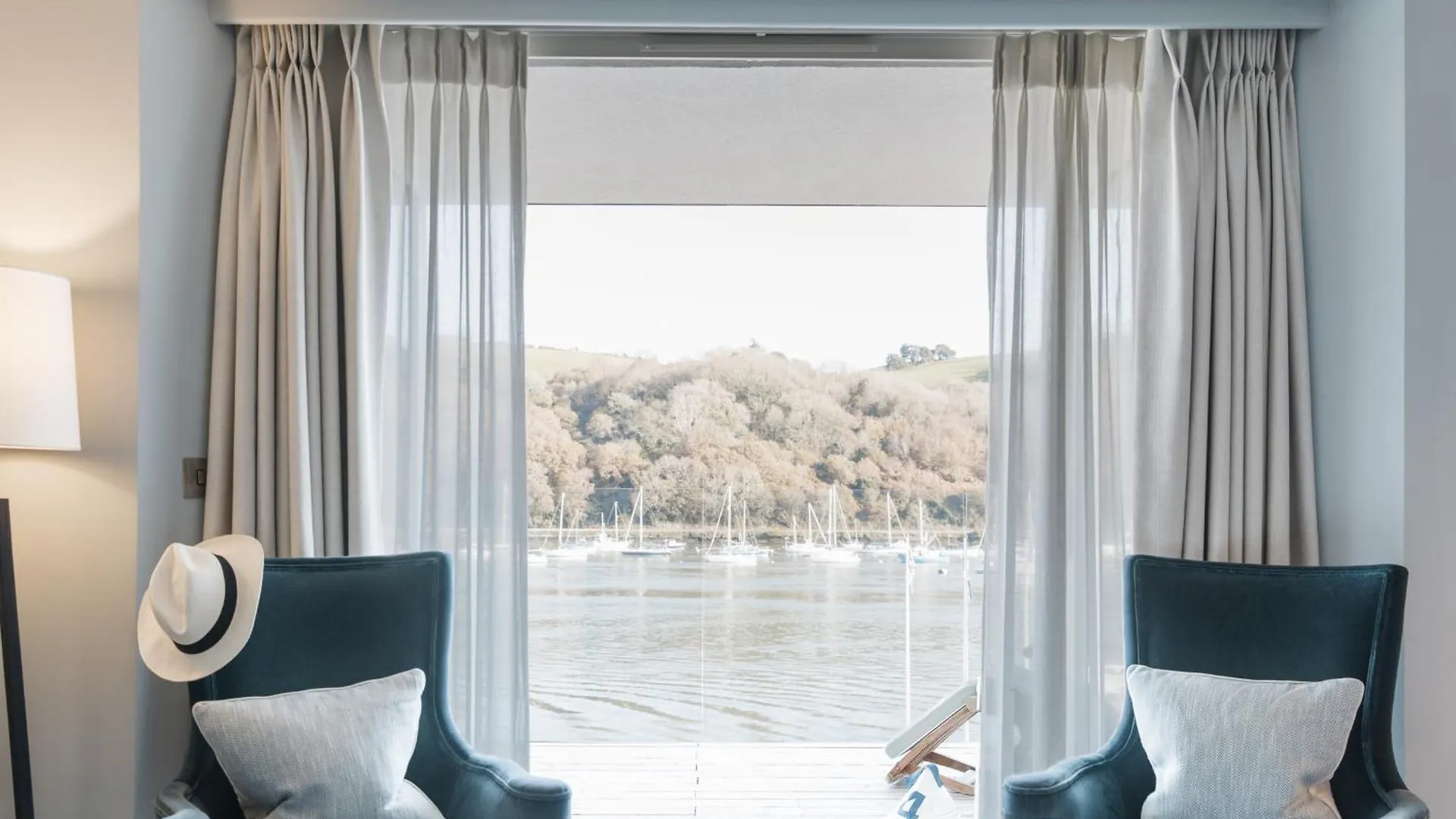 Dart Marina Hotel 4*