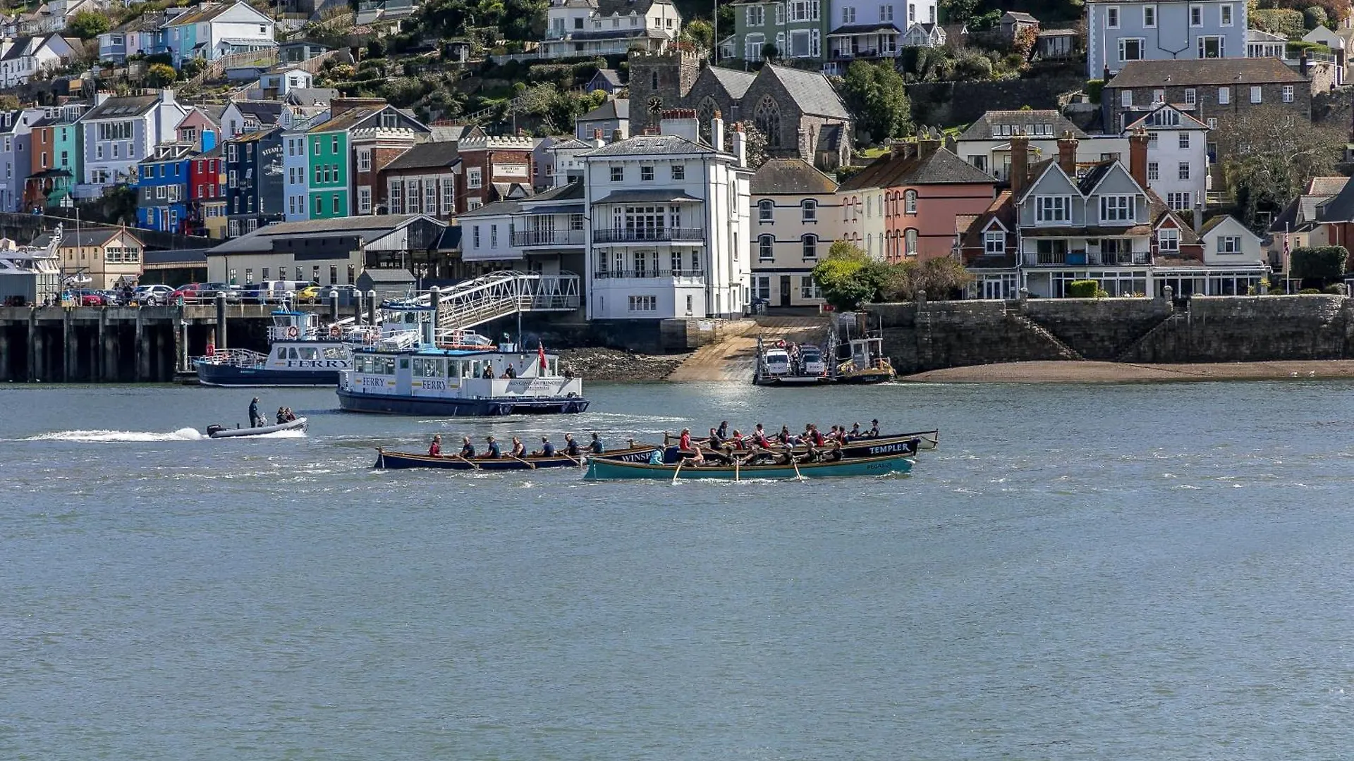 15 Churchfields - With Estuary Views And Parking Dartmouth