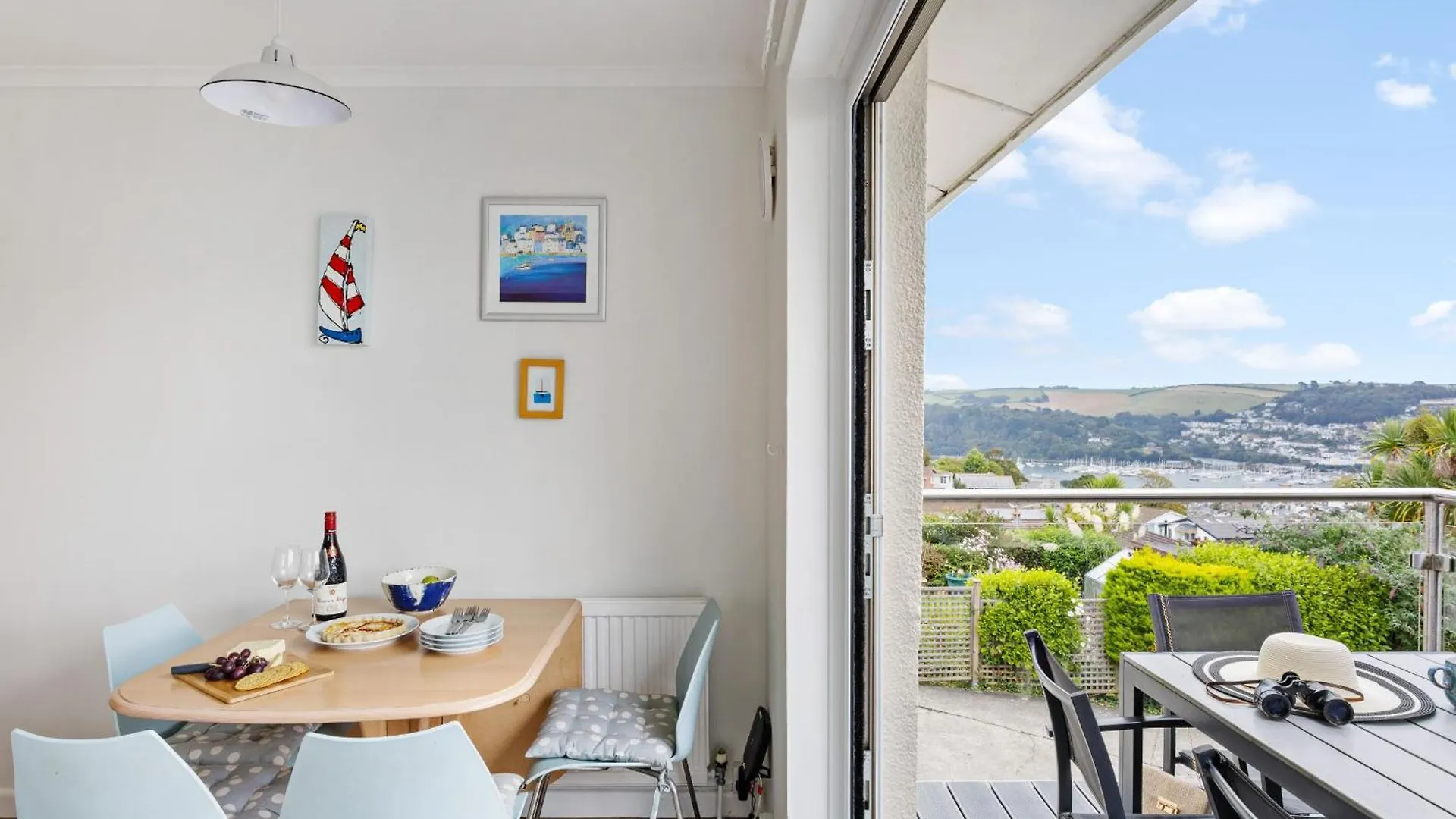 15 Churchfields - With Estuary Views And Parking Dartmouth