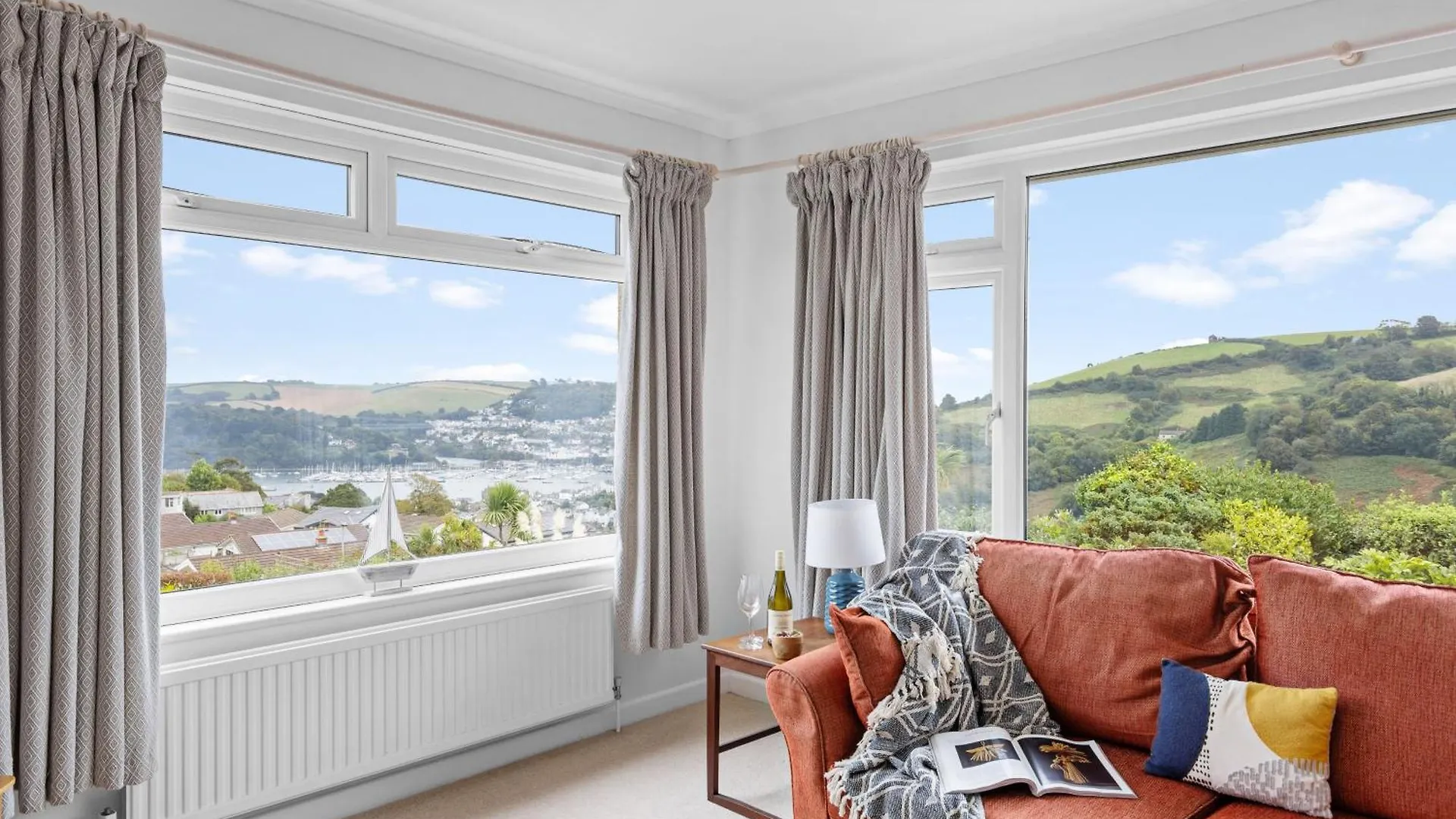 15 Churchfields - With Estuary Views And Parking Holiday home *