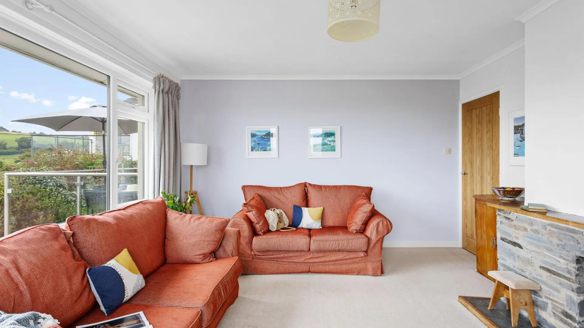 15 Churchfields - With Estuary Views And Parking * Dartmouth