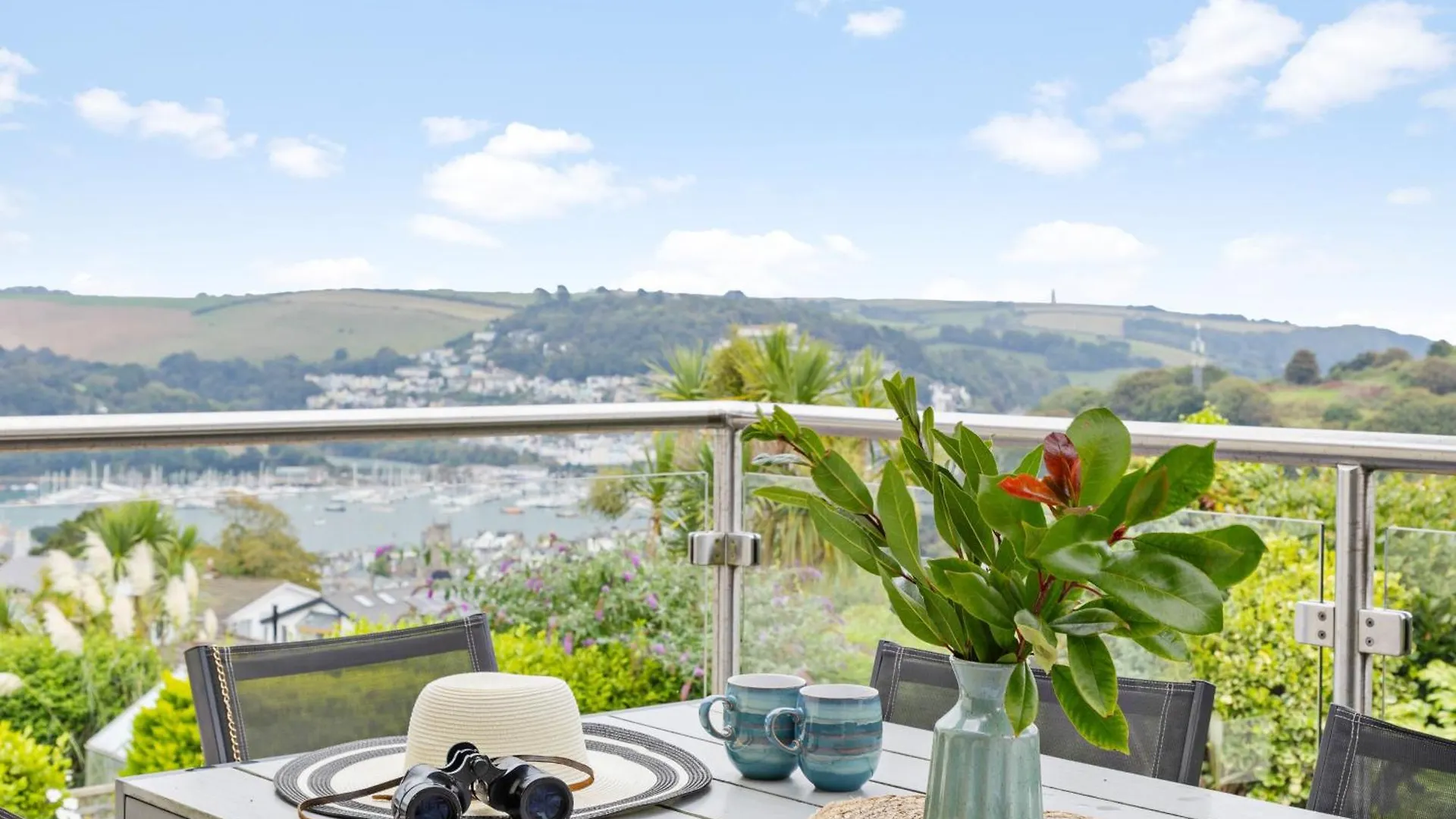 Holiday home 15 Churchfields - With Estuary Views And Parking