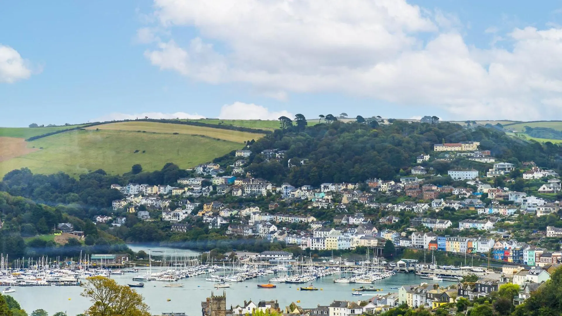 Holiday home 15 Churchfields - With Estuary Views And Parking *