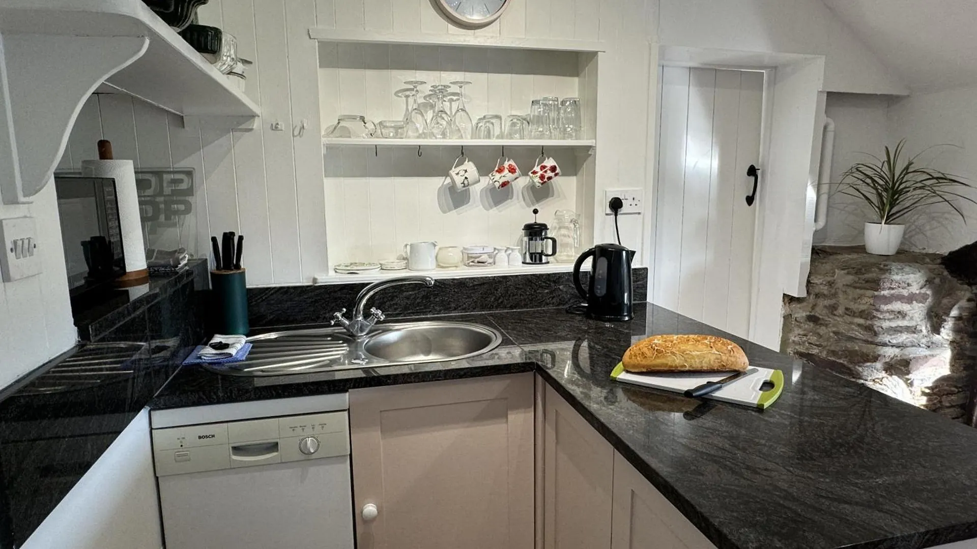 Greenswood - Cosy Cottage, Rural Location, Beautiful Landscaped Gardens With Pond And