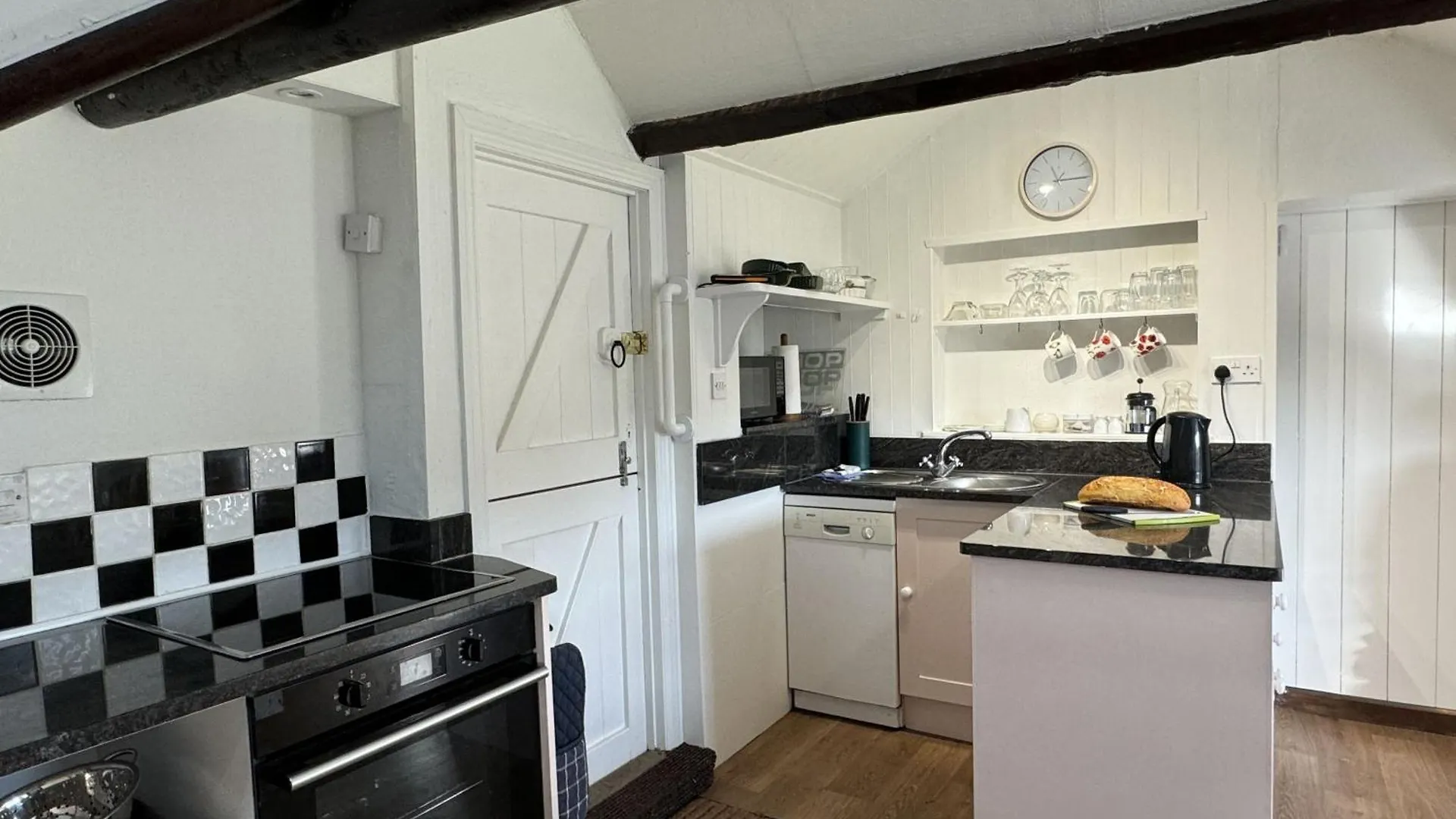 Greenswood - Cosy Cottage, Rural Location, Beautiful Landscaped Gardens With Pond And Holiday home