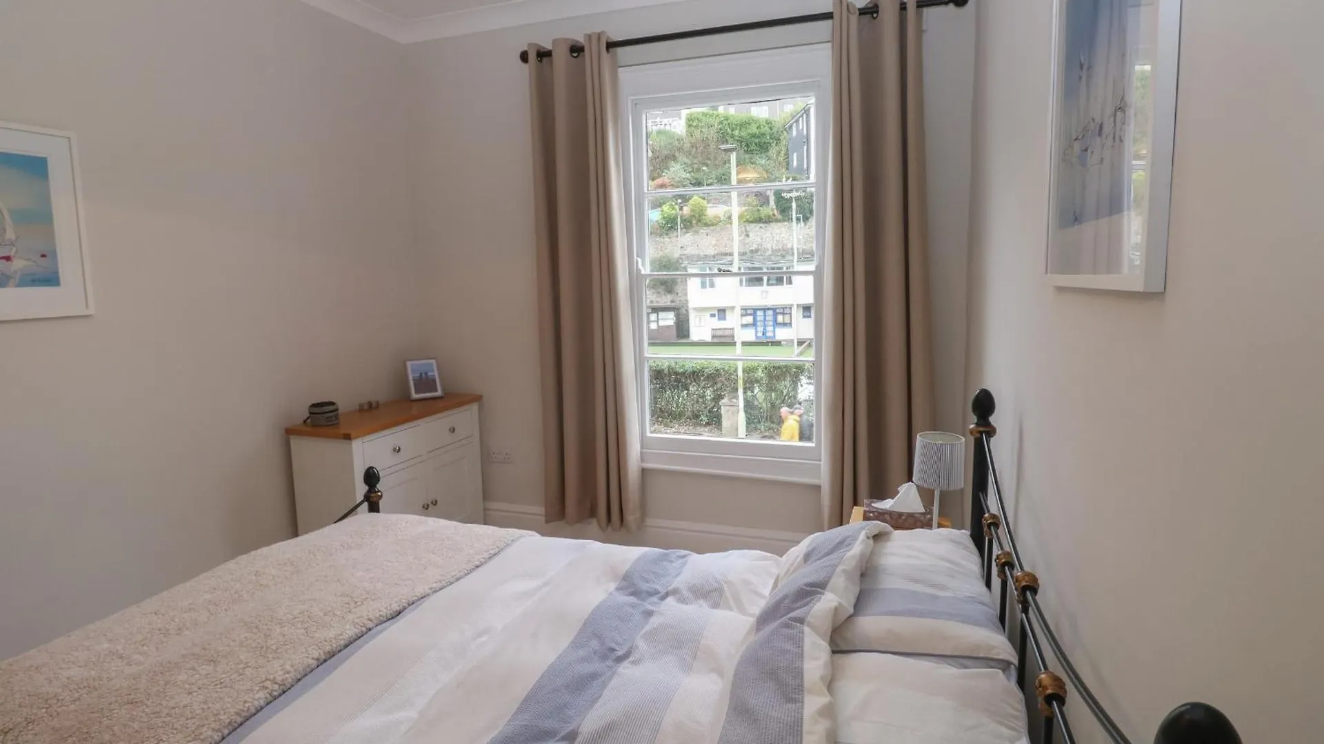 The School, Flat 2 Apartment
