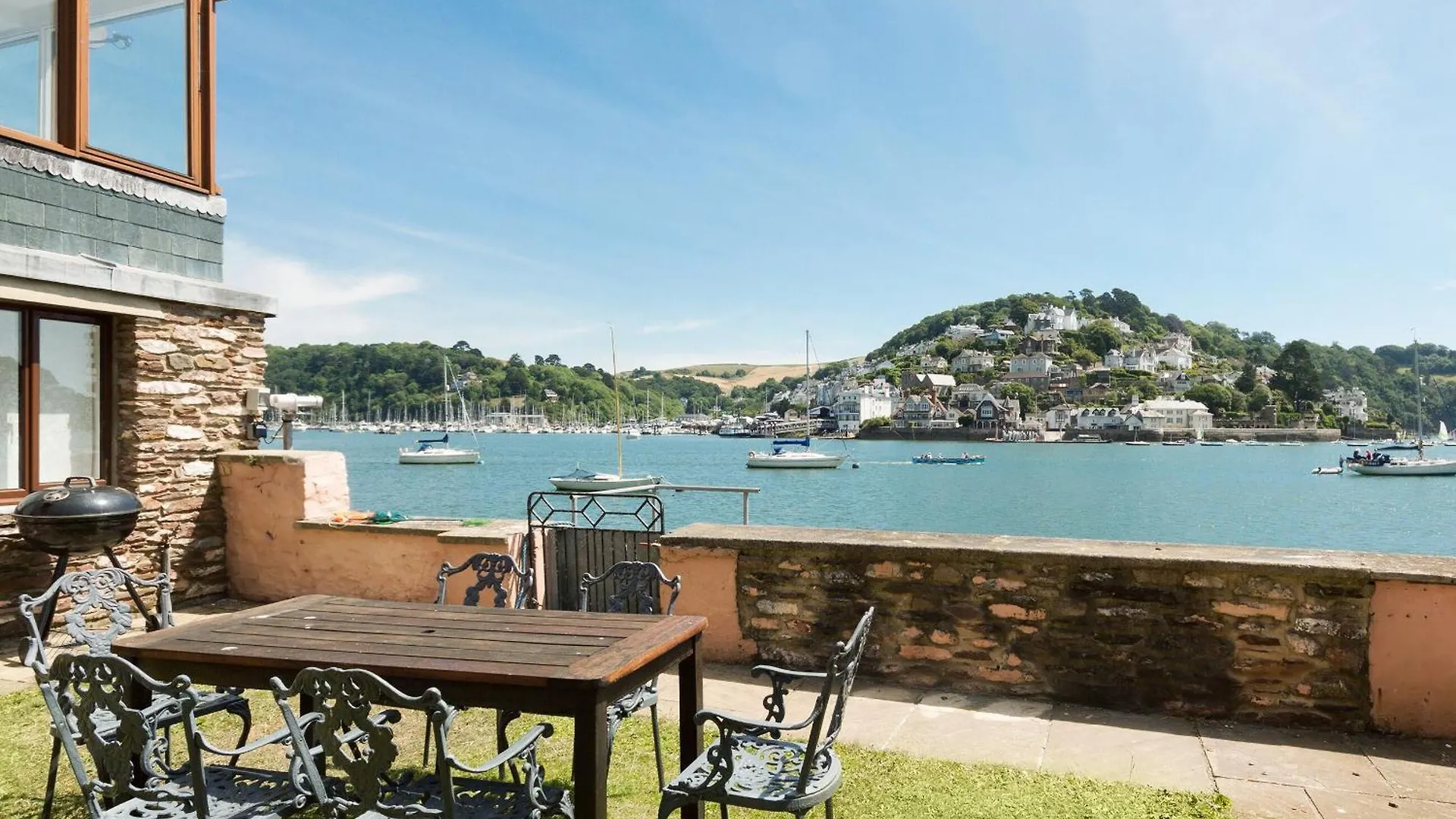 Beacon Boathouse Dartmouth