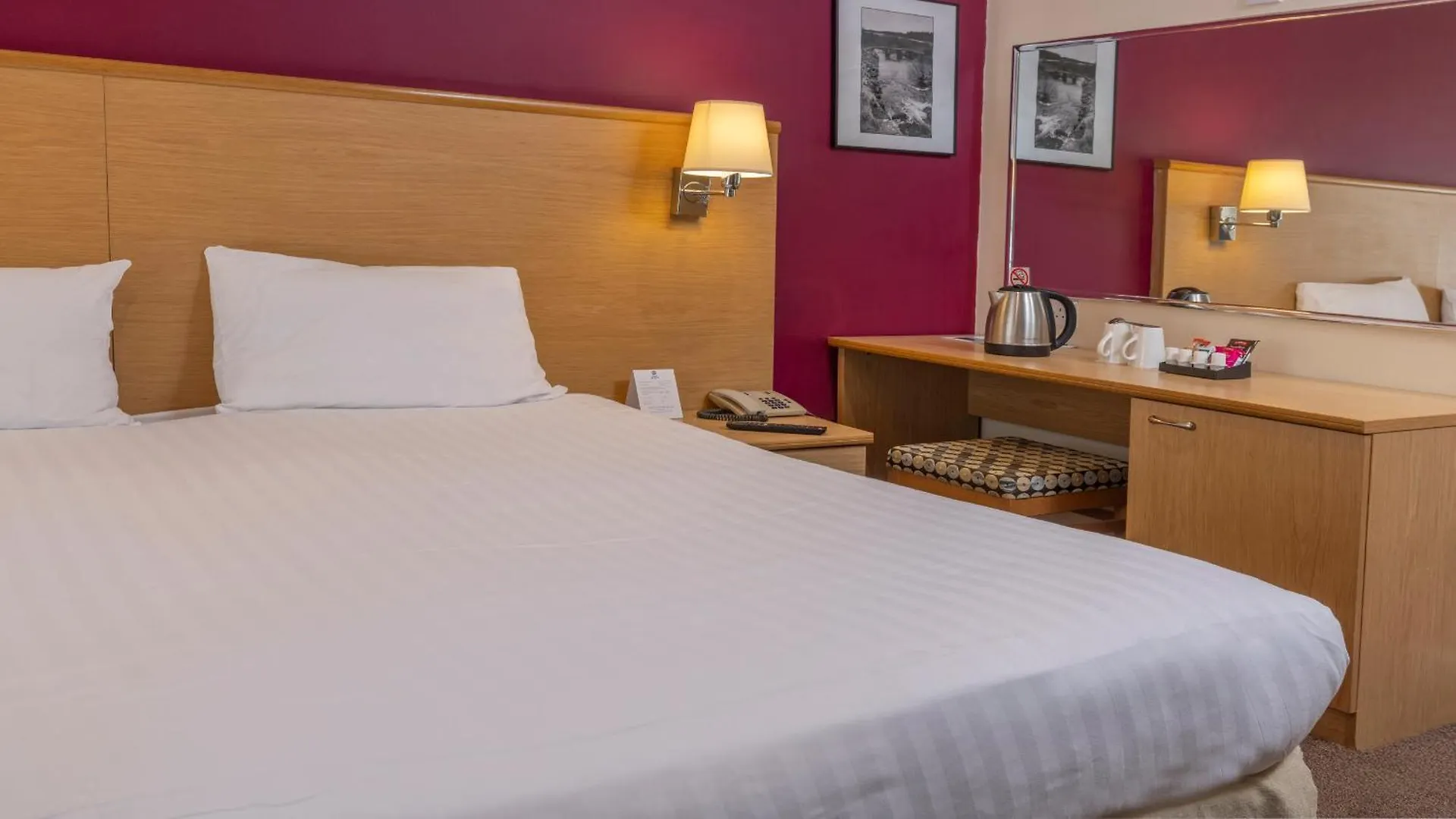 Western The Hotel, Golf & Dartmouth