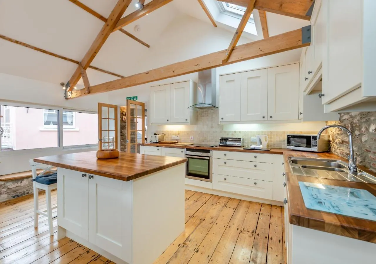 Holiday home Beacon Boathouse