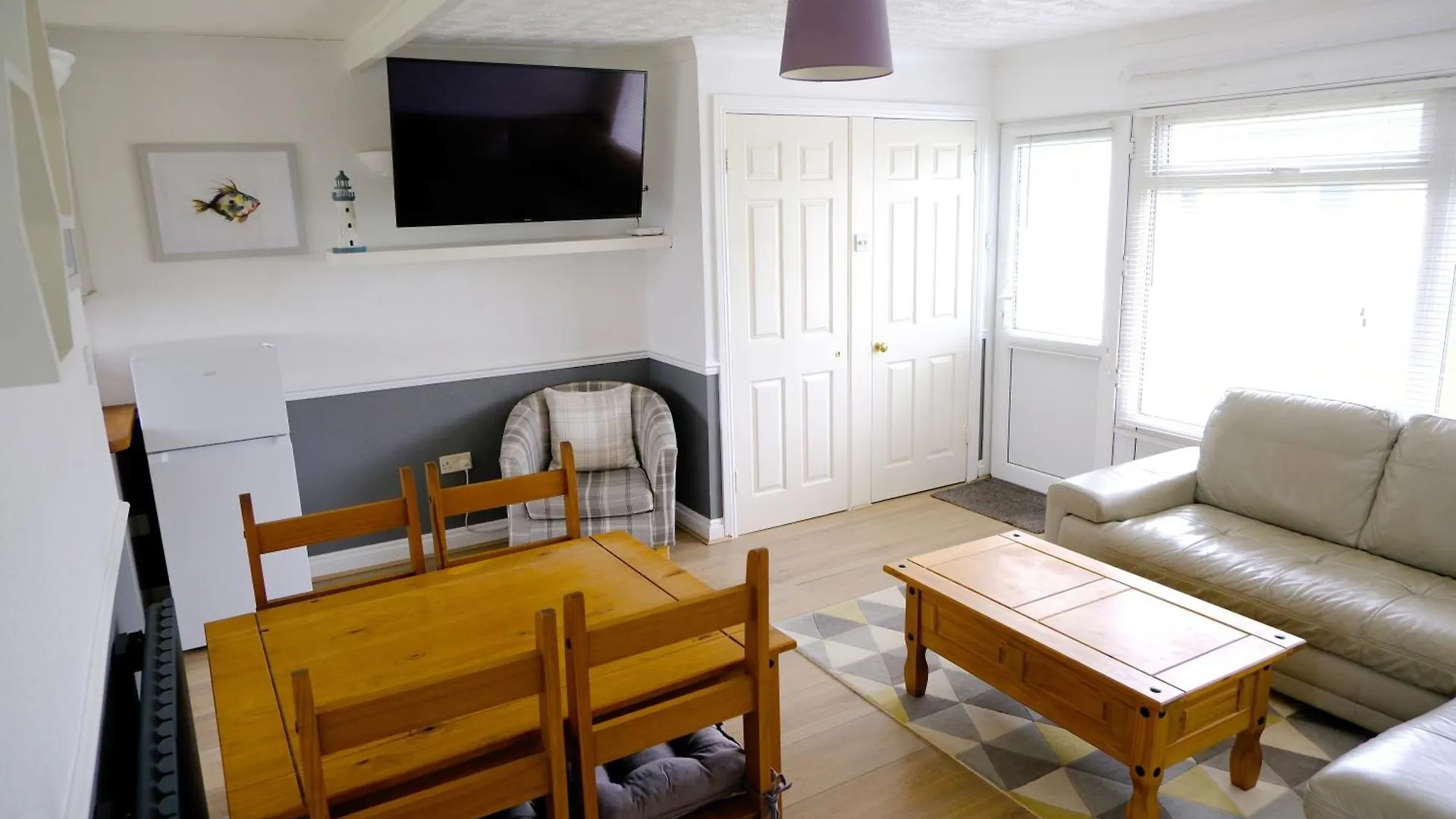 Bonair Spacious Comfortable 2 Bedroom Sleeping 4 Chalet Dartmouth