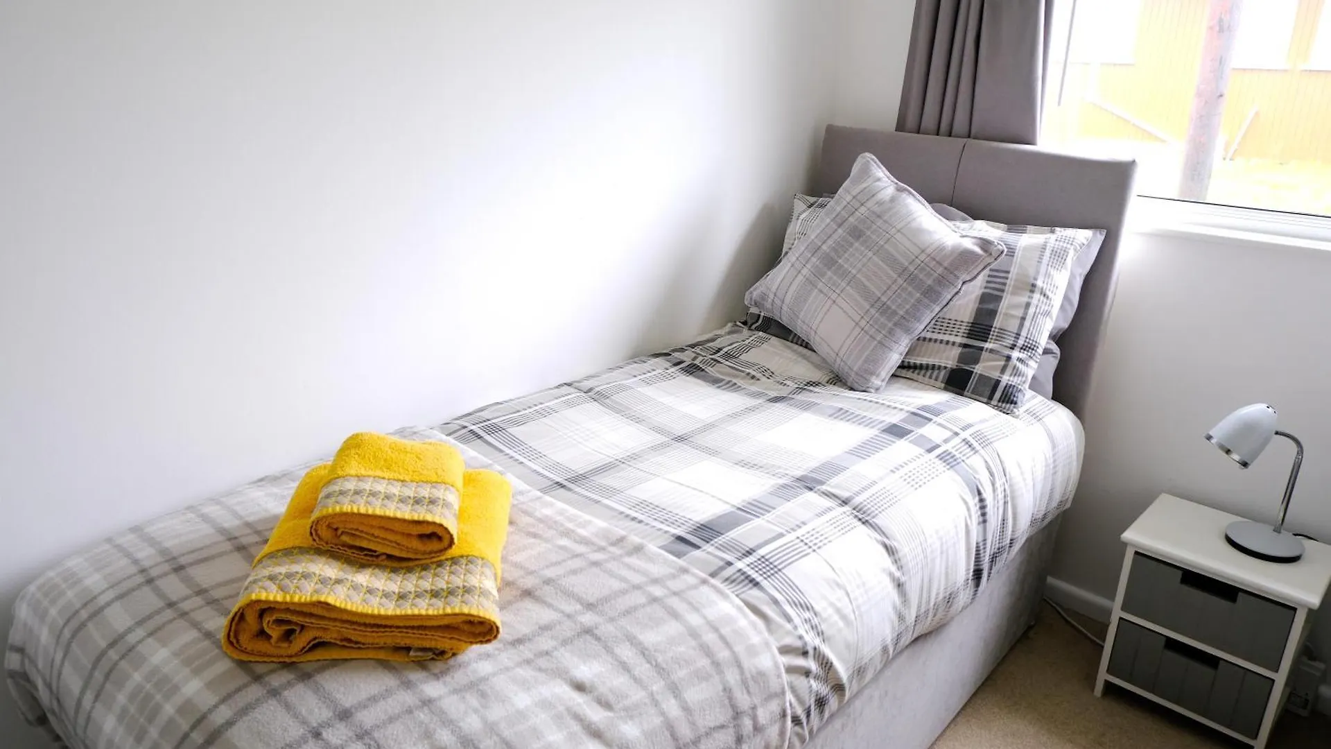 Bonair Spacious Comfortable 2 Bedroom Sleeping 4 * Dartmouth