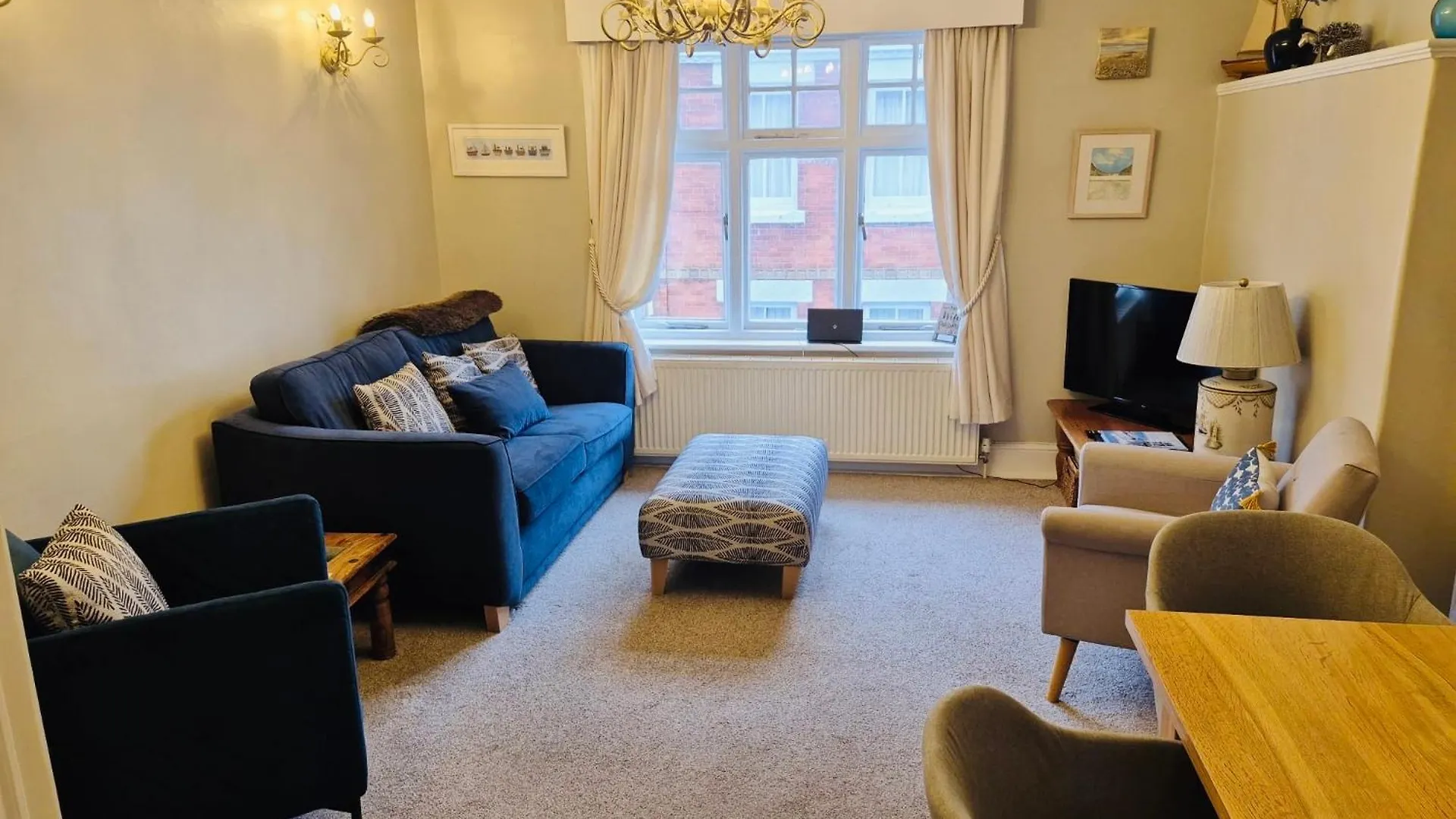 Rockferry 3 Bed + Parking Permit