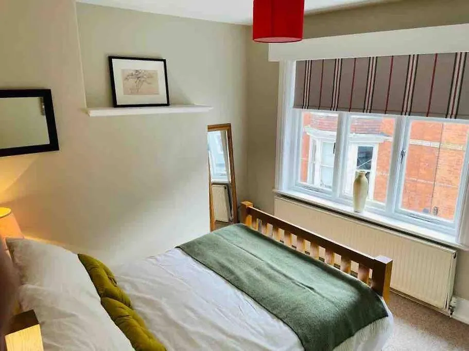 Apartment Rockferry 3 Bed + Parking Permit *