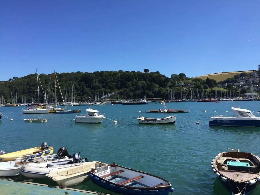 Apartment Rockferry 3 Bed + Parking Permit