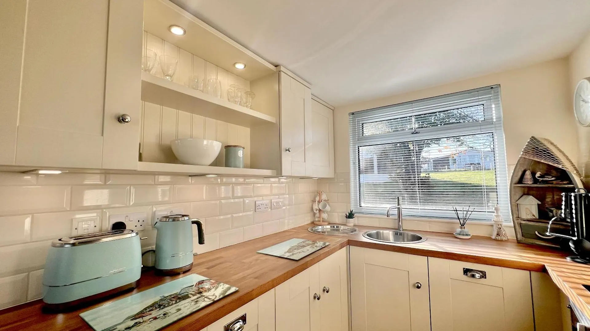 The Bolt Hole, 2 Bed With Rural Views