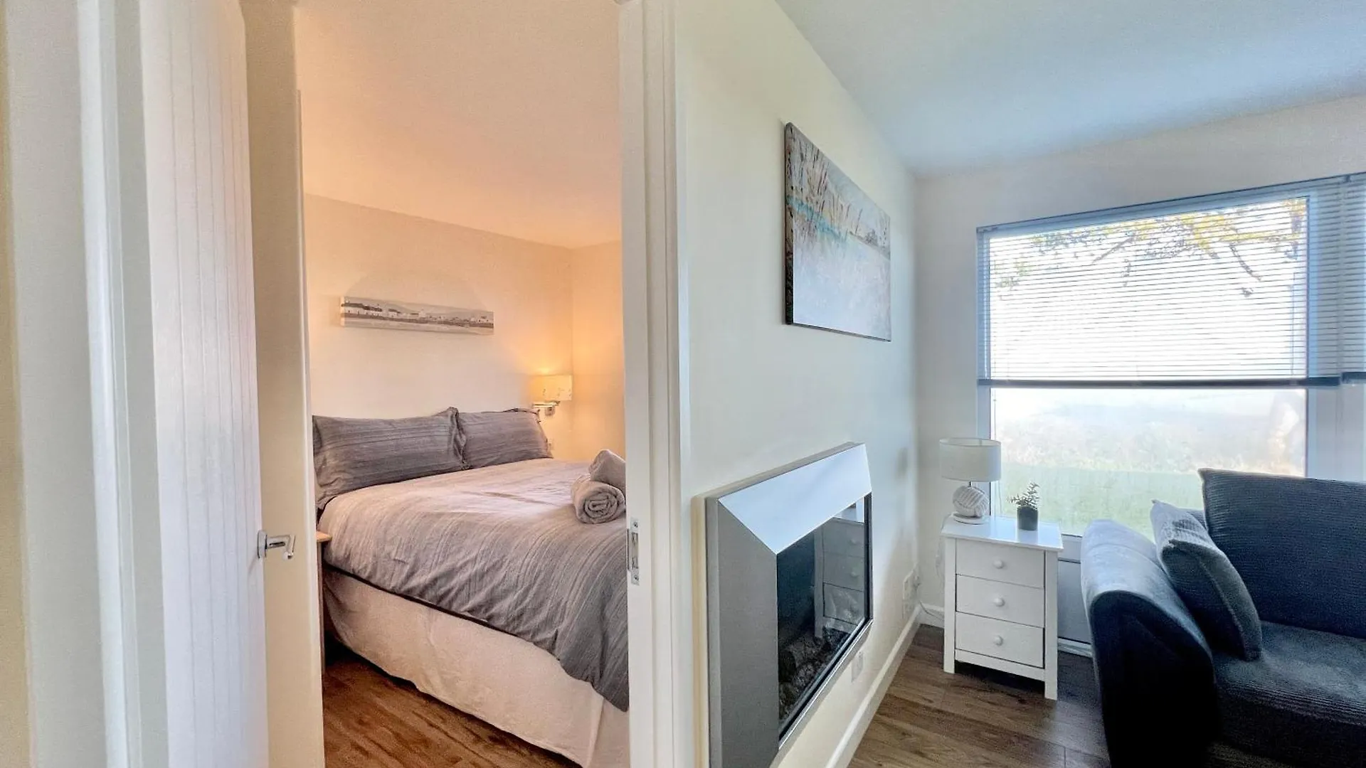 The Bolt Hole, 2 Bed With Rural Views Apartment