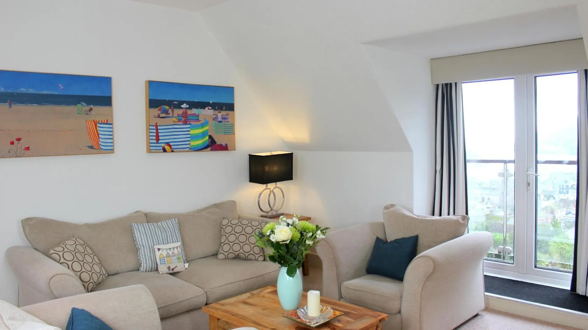 The Lookout At Lauriston * Dartmouth