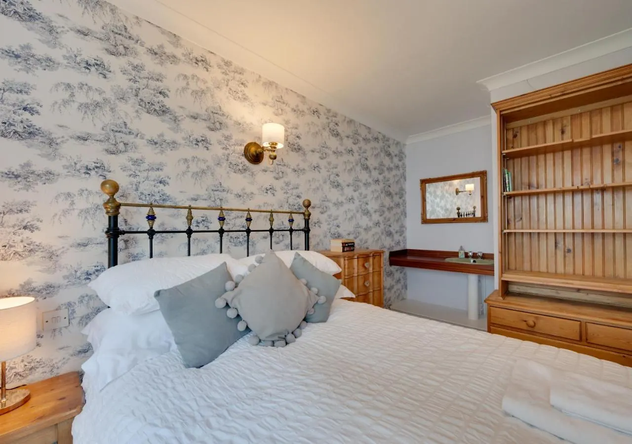 Omega House Dartmouth