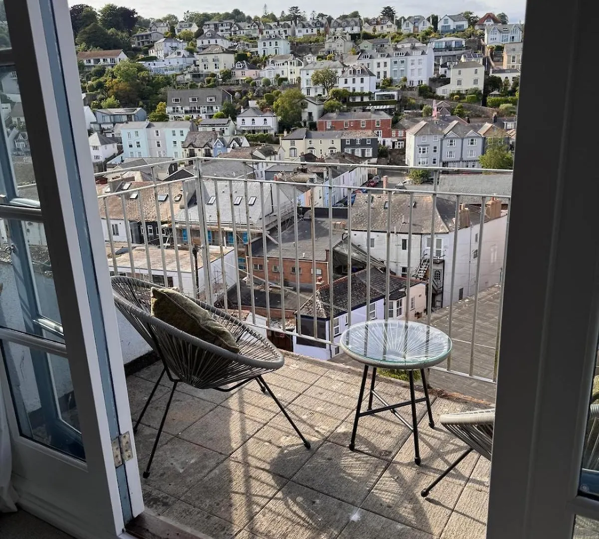 Saviours View * Dartmouth