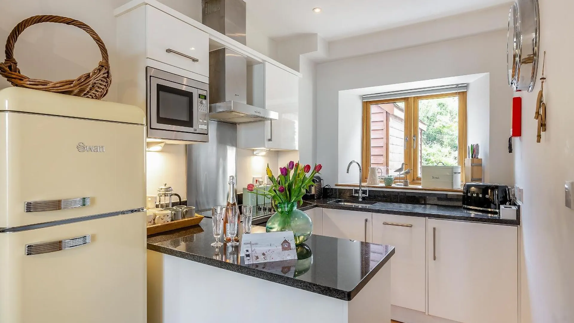 Toffee Apple Holiday home Hemborough Post