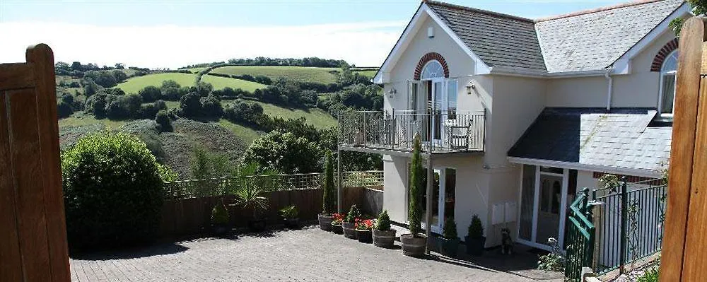 Appletree Court House Bed & Breakfast Dartmouth