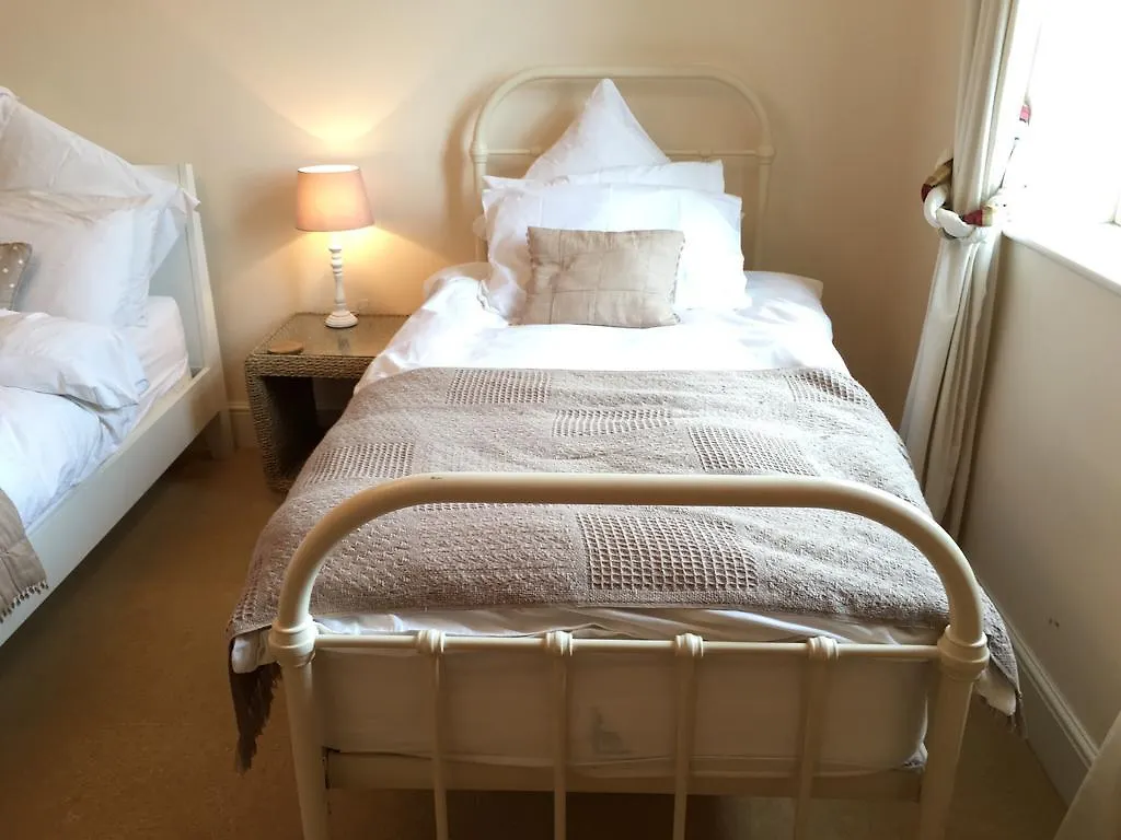 Appletree Court House Bed & Breakfast