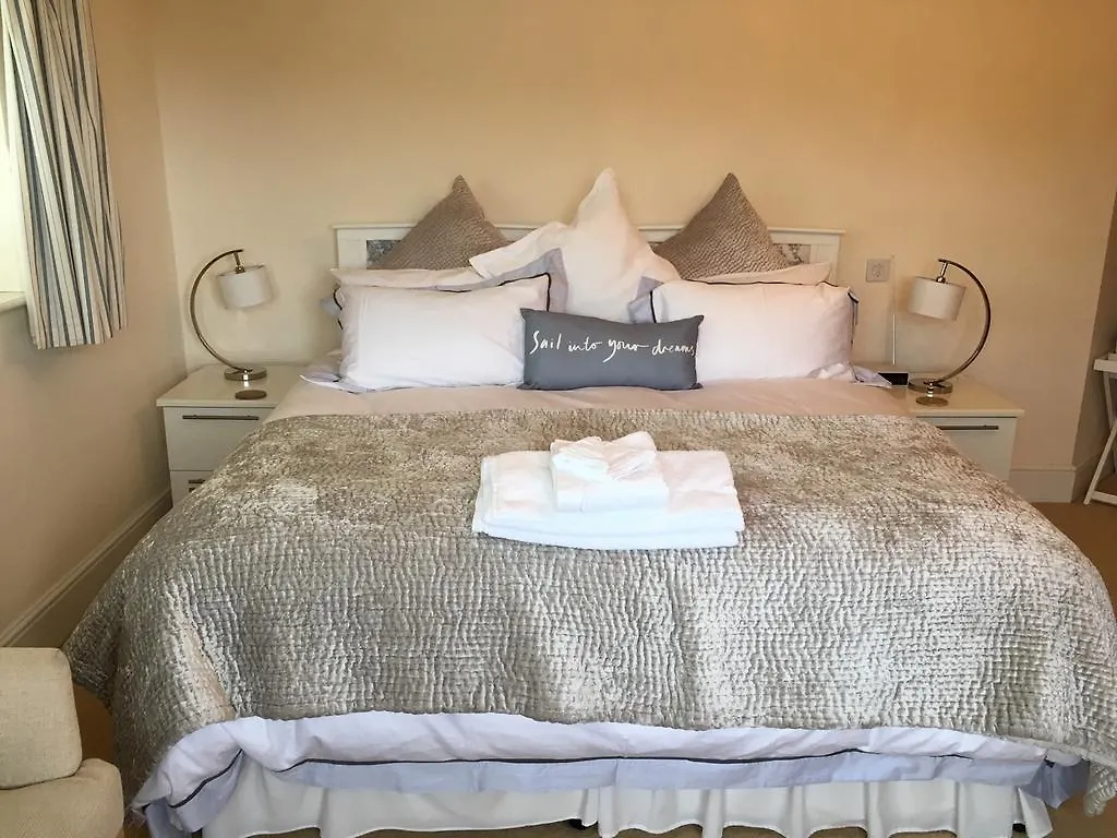 Bed & Breakfast Appletree Court House 5*