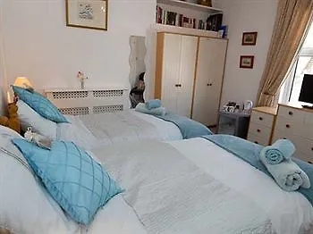 Anchor House 4*