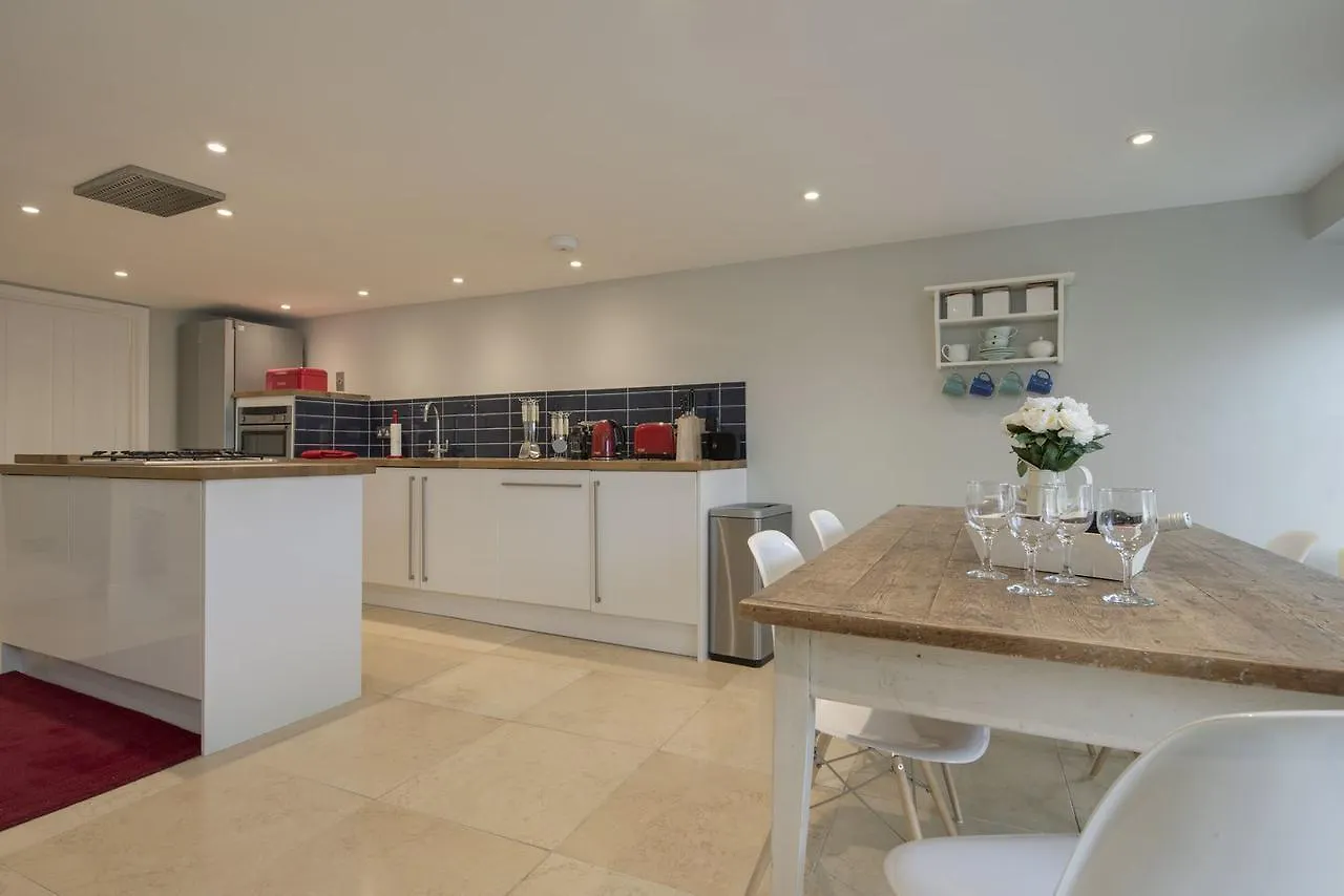 Regatta House Holiday home