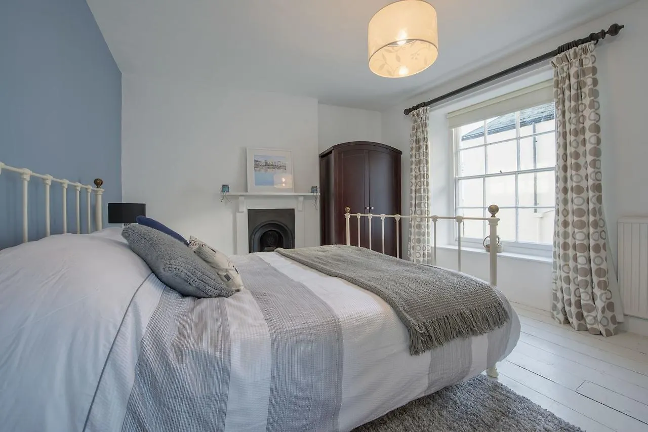 Holiday home Regatta House Dartmouth